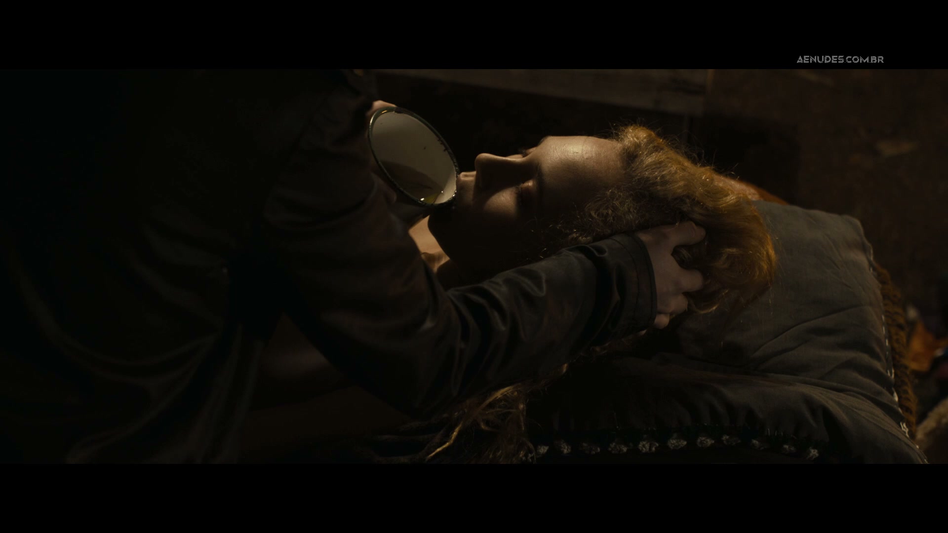Juno Temple nua pelada cena de sexo em Viagem Sem Volta (Magic Magic)