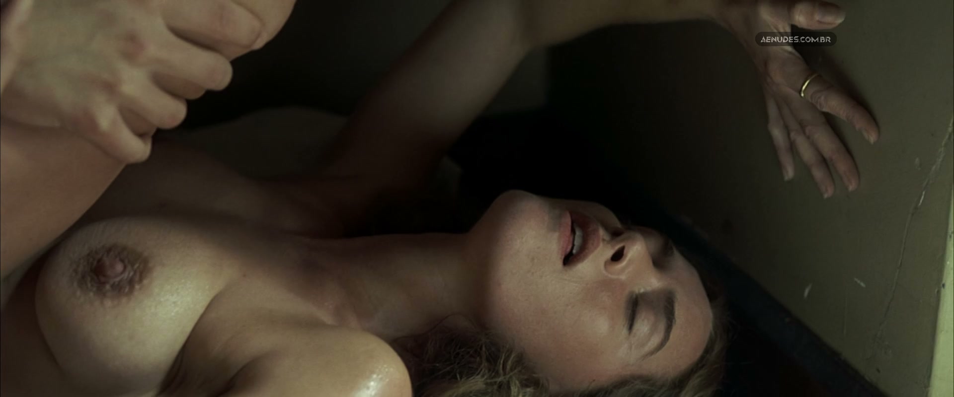 Kate Winslet nua pelada cena de sexo em Pecados Íntimos (Little Children)