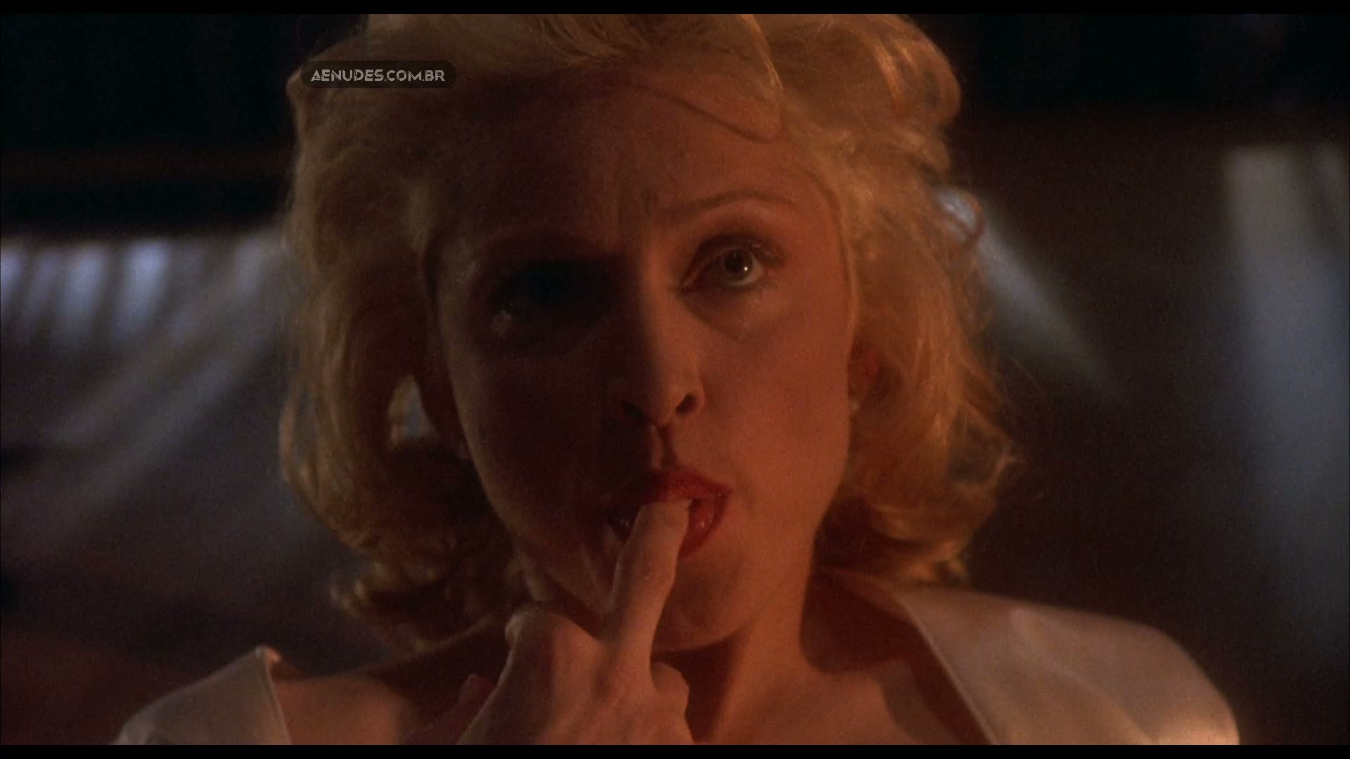 Madonna nua pelada cena de sexo em Body of Evidence