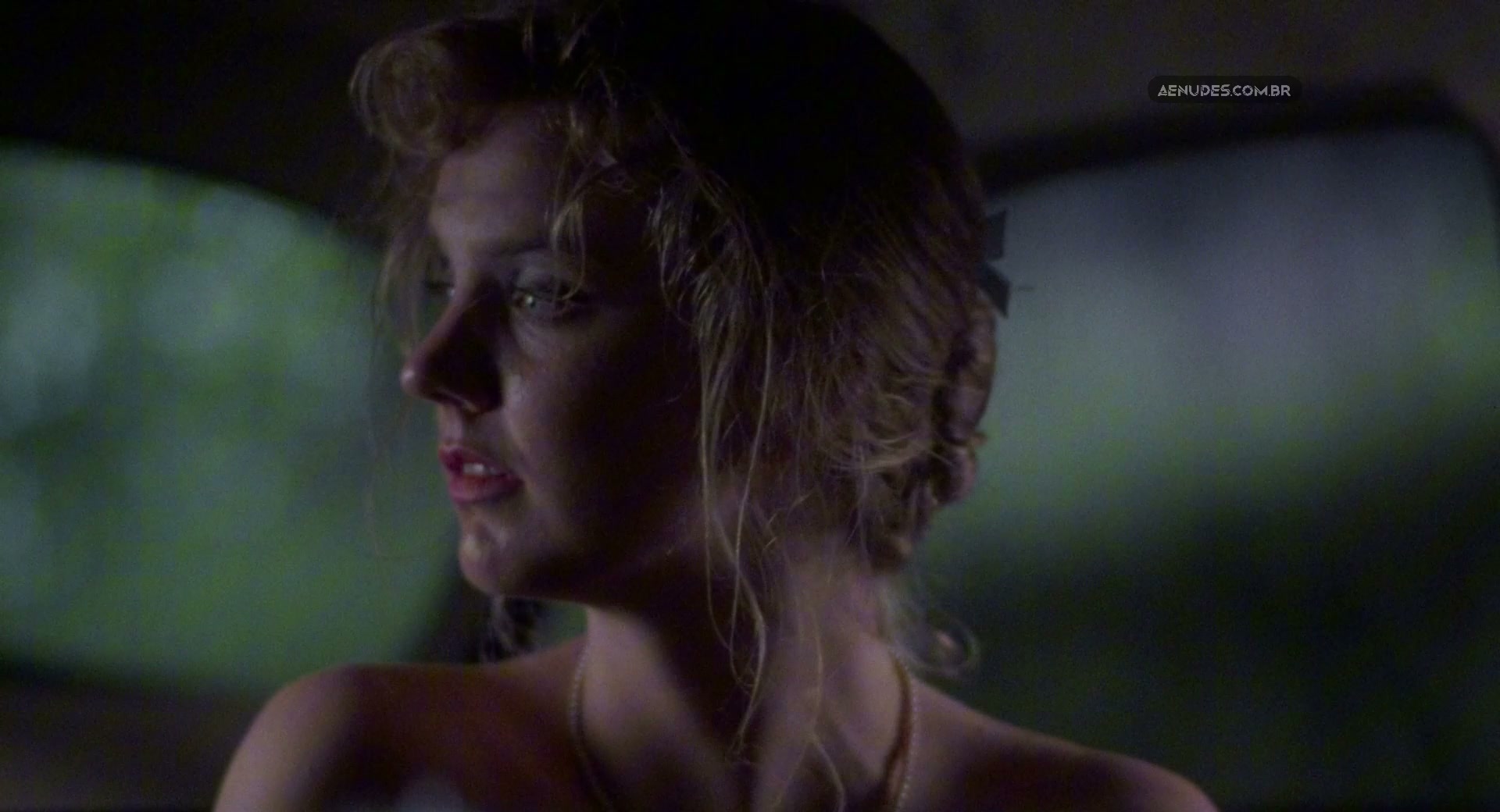 Maud Winchester nua pelada cena de sexo em Birdy (1984)
