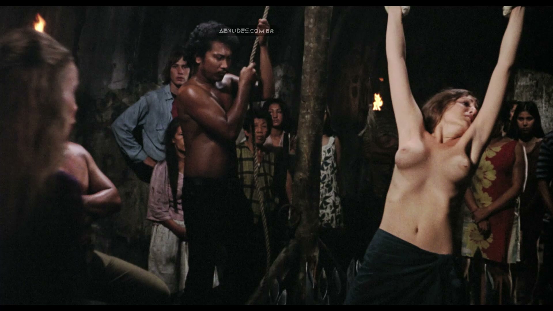 Tani Guthrie Barra Grant nua pelada cena de sexo em As Filhas de Satã (Daughters of Satan)