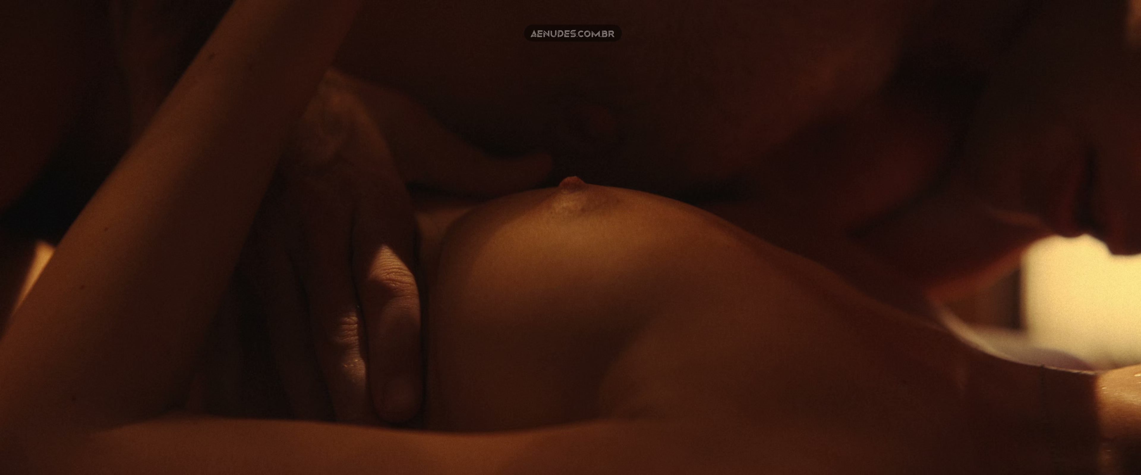 Azul Guaita Irene Azuela Andrea Chaparro nua pelada cena de sexo em Como Agua Para Chocolate