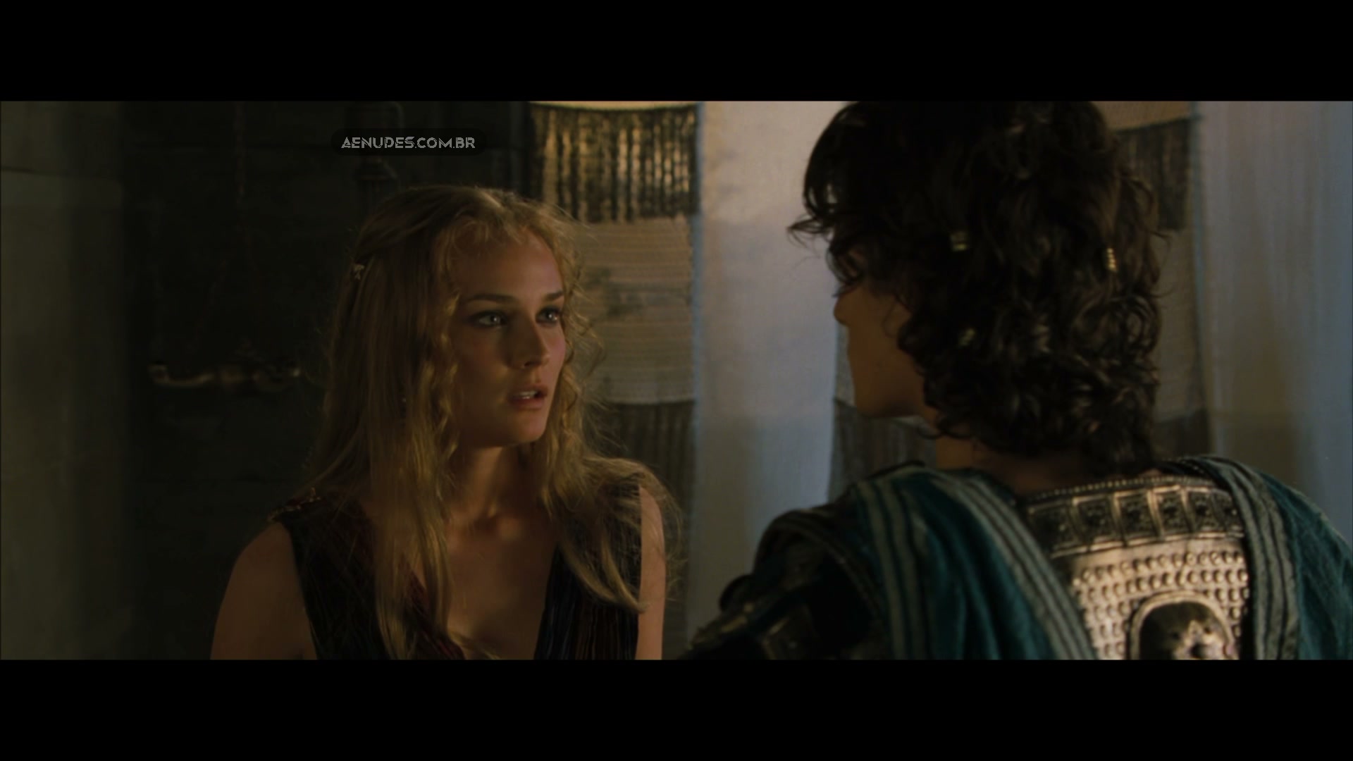 Diane Kruger nua pelada cena de sexo em Troia