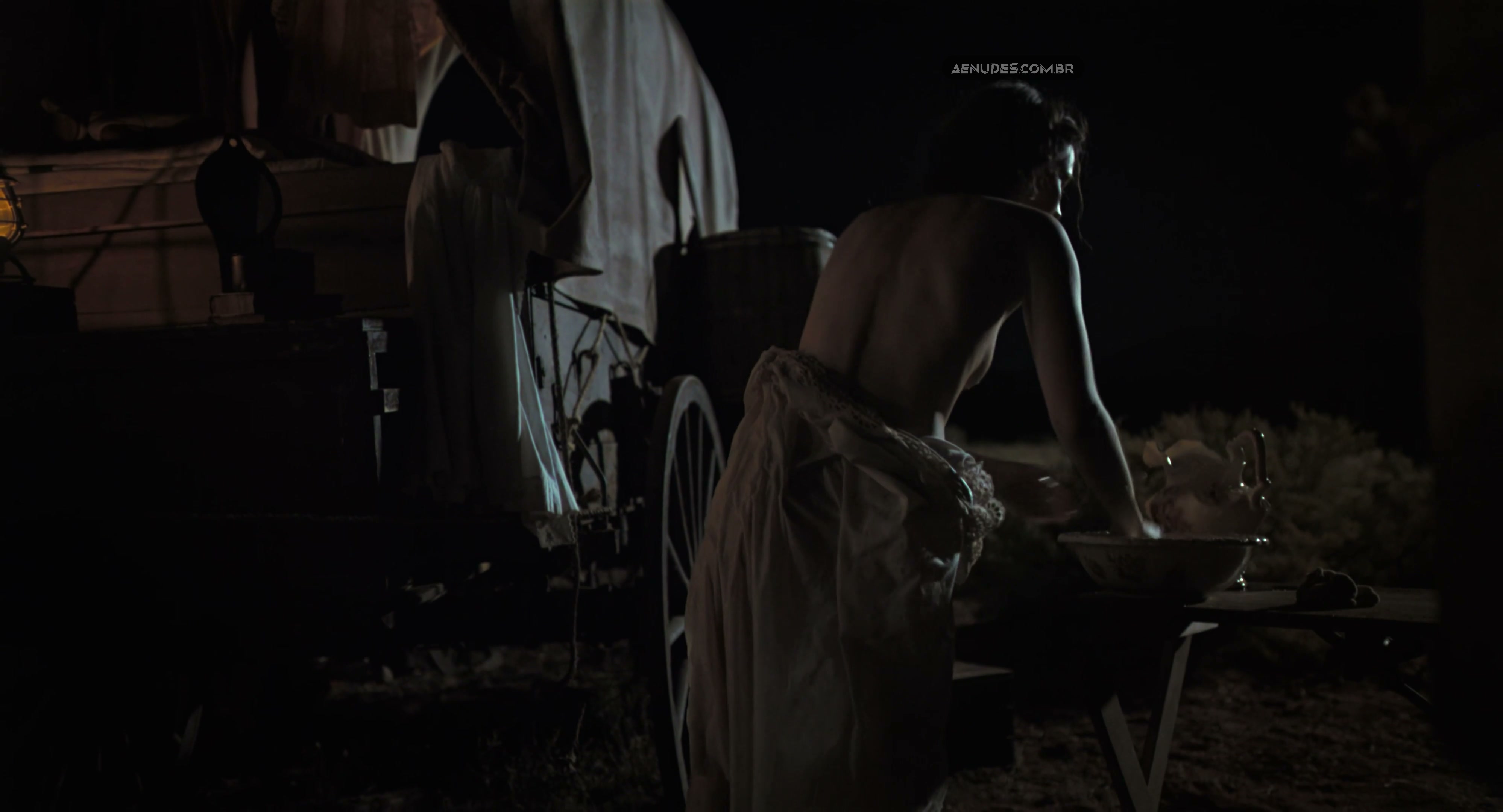 Ella Hunt nua pelada cena de sexo em Horizon: An American Saga