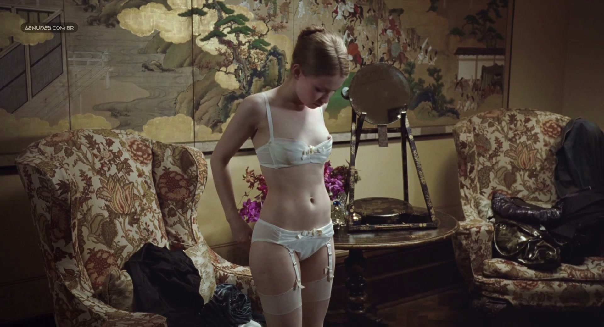 Emily Browning nua pelada cena de sexo em A Bela Adormecida (Sleeping Beauty)