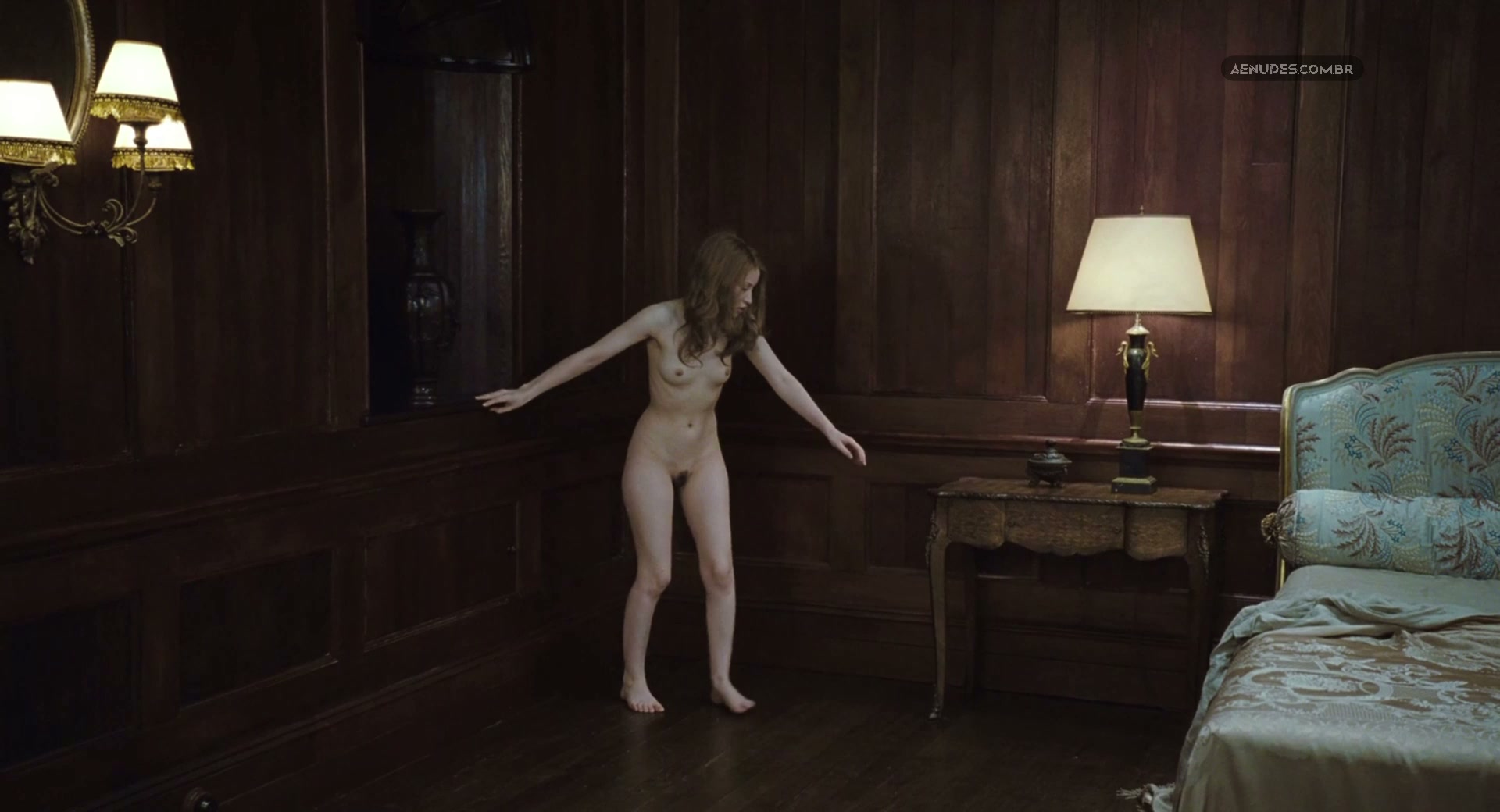 Emily Browning nua pelada cena de sexo em A Bela Adormecida (Sleeping Beauty)