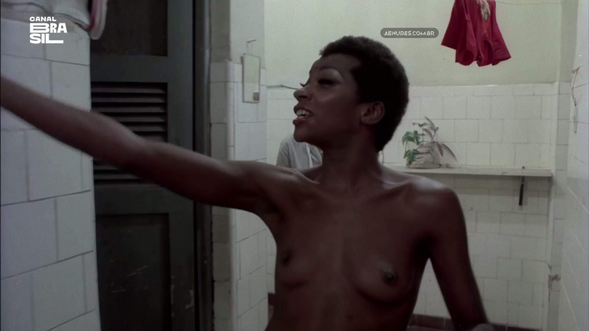 Zeze Motta nua pelada cena de sexo em Tudo Bem