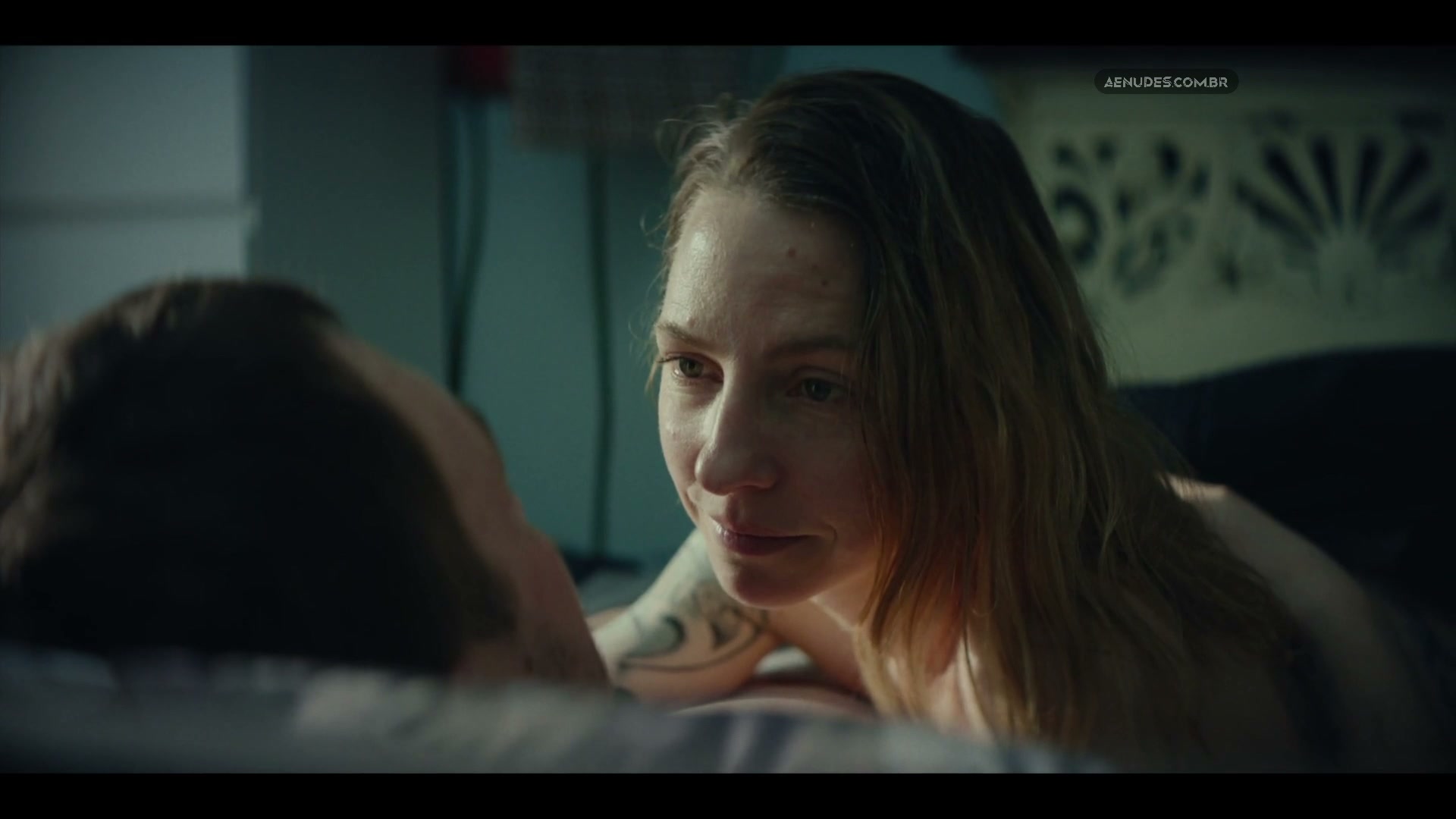 Katharina Schuttler nua pelada cena de sexo em A Better Place