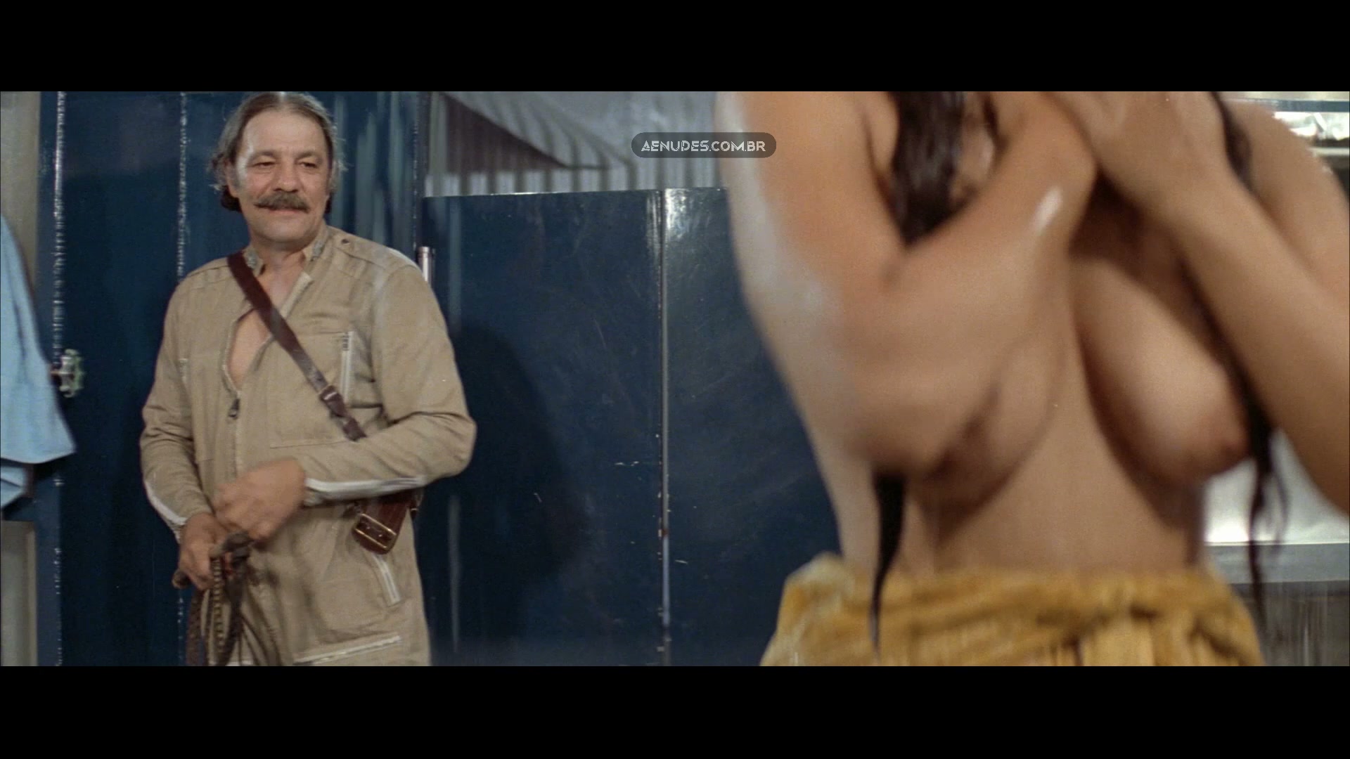Olivia Hussey Lynda Stoner nua pelada cena de sexo em Turkey Shoot