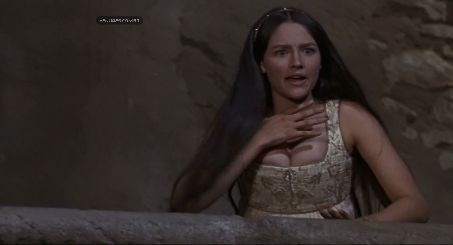 Olivia Hussey nua pelada cena de sexo em Romeo und Julia