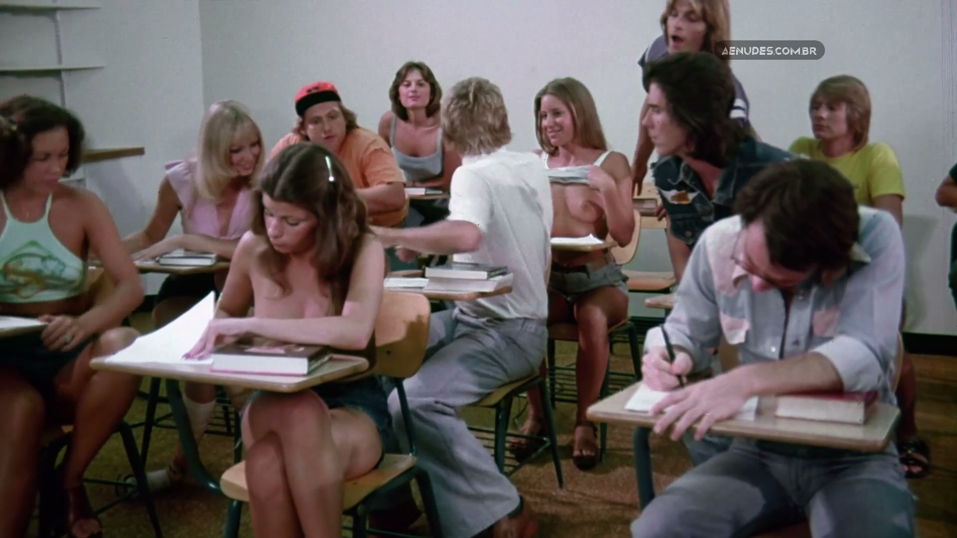 Rae Sperling Susanne Severeid Sherry Hardin Marcy Albrecht nua pelada cena de sexo em Hollywood High