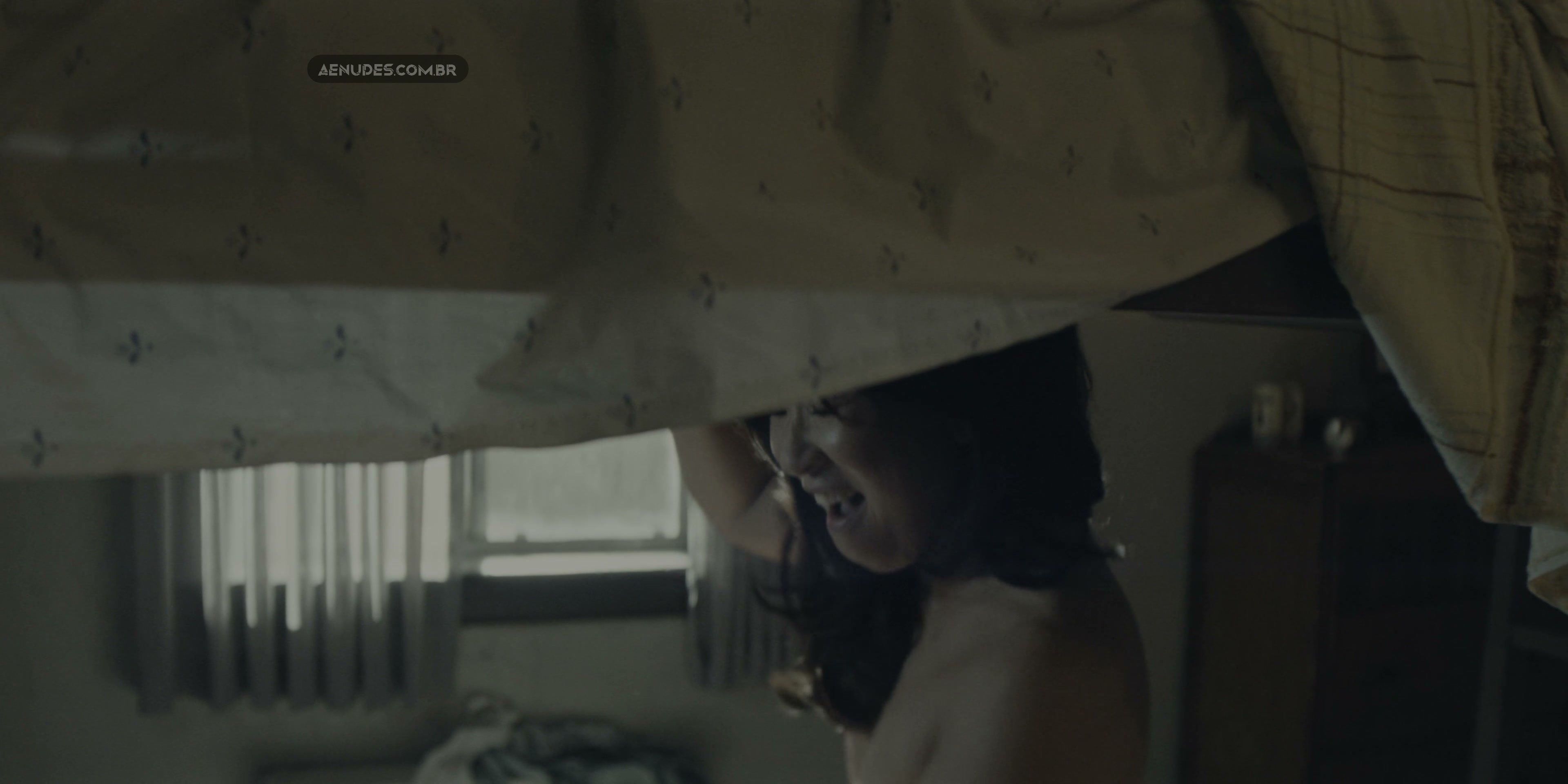 Sandra Oh nua pelada cena de sexo em The Sympathizer