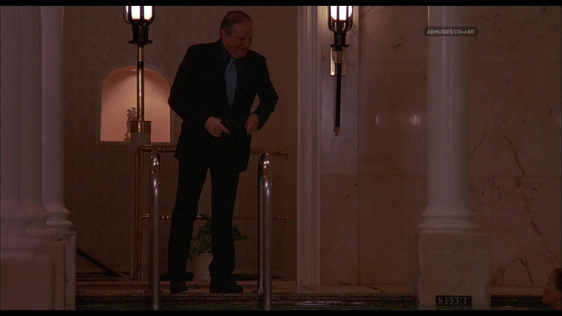 Bo Derek nua pelada cena de sexo em Ghosts Cant Do It