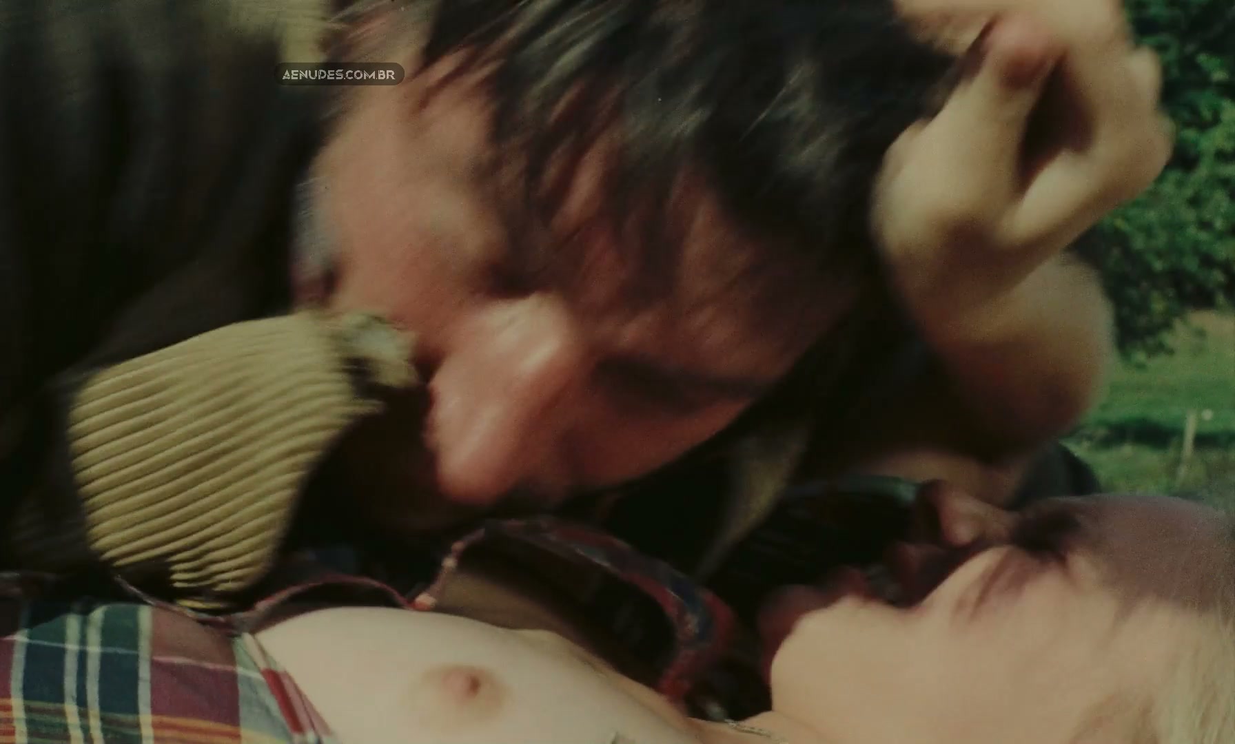 Catherine Wagener Jeanne Goupil nua pelada cena de sexo em Nao Nos Livre Do Mal (Don't Deliver Us From Evil)