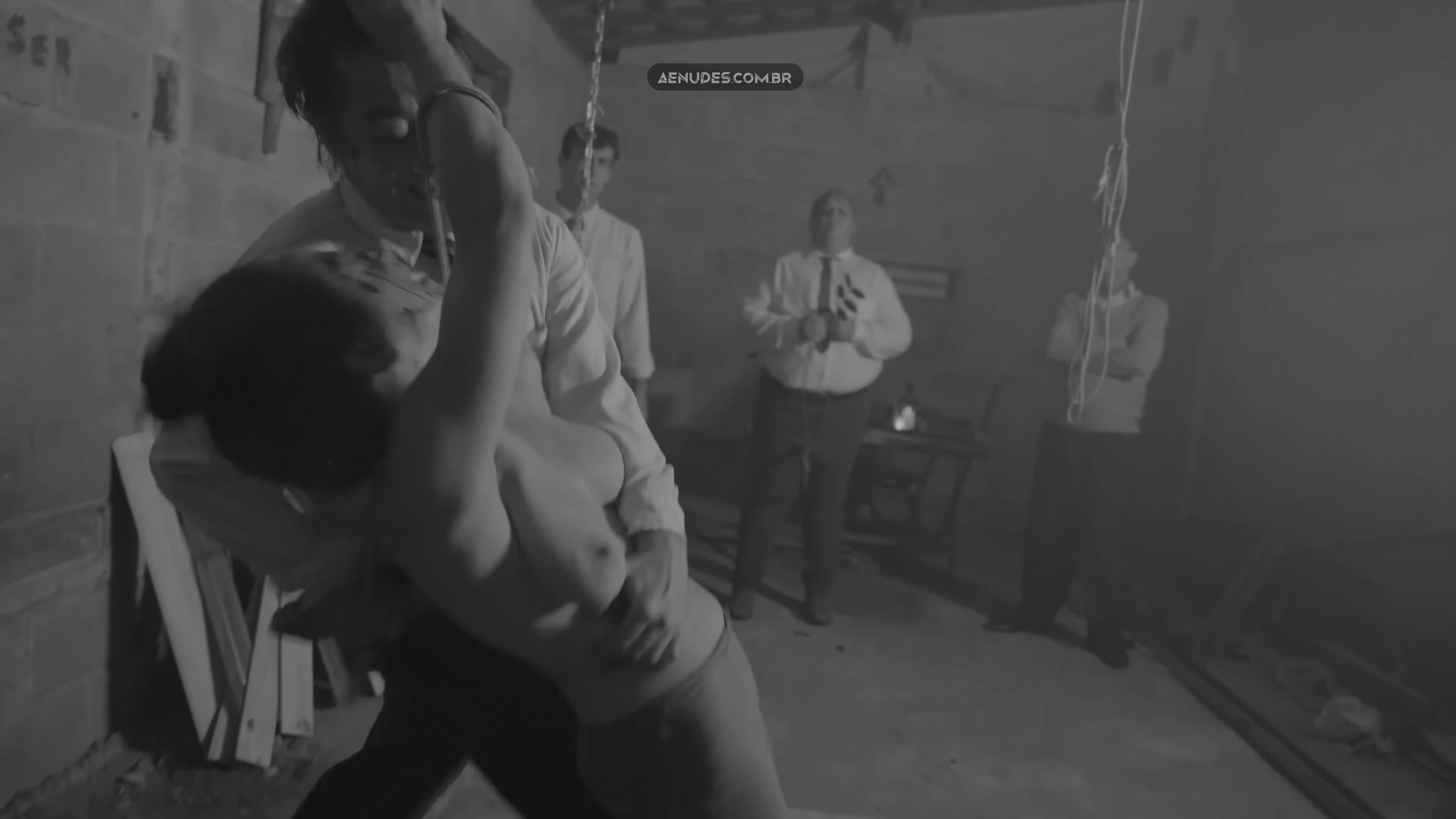Luiza Tiso nua pelada cena de sexo em O Sol da Liberdade