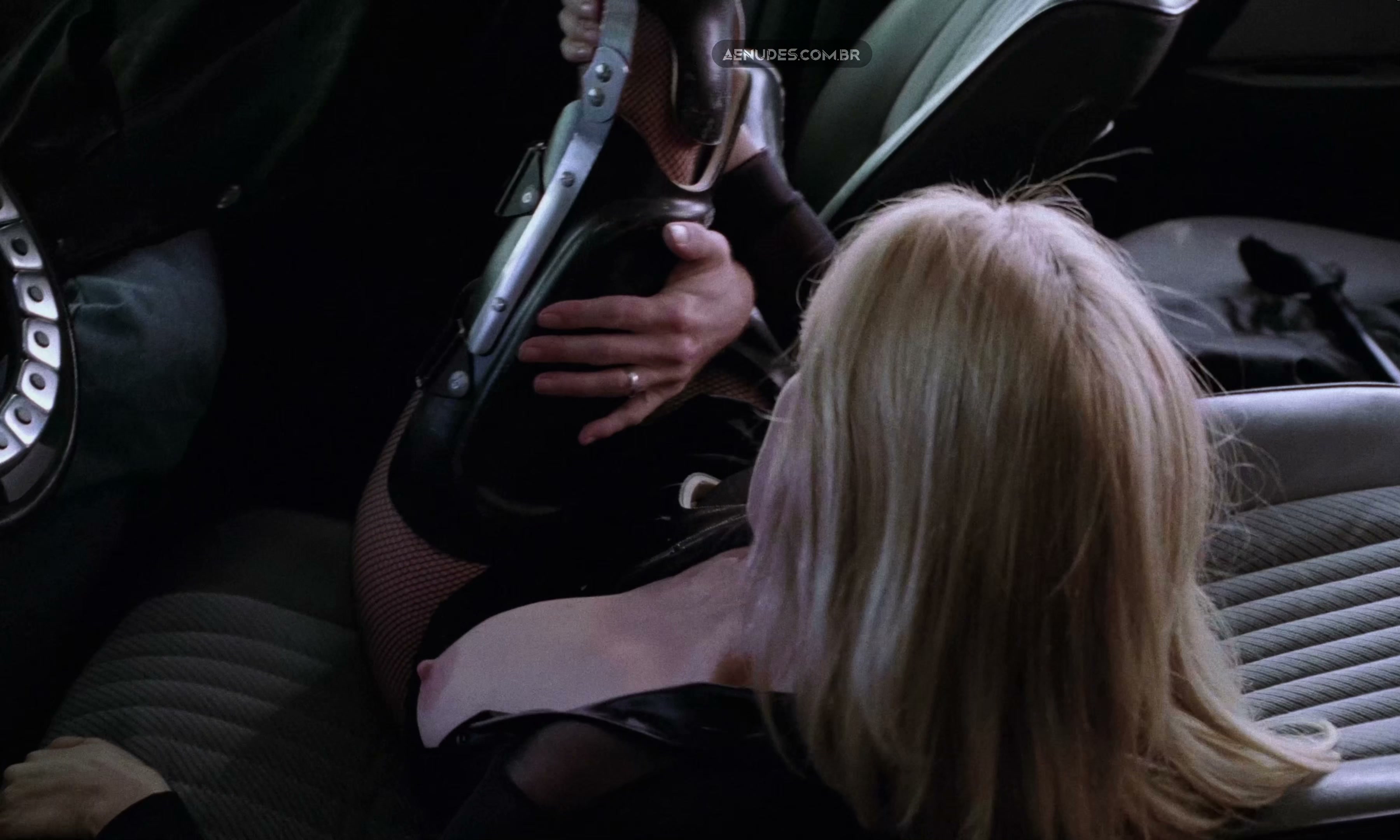 Rosanna Arquette nua pelada cena de sexo em Crash