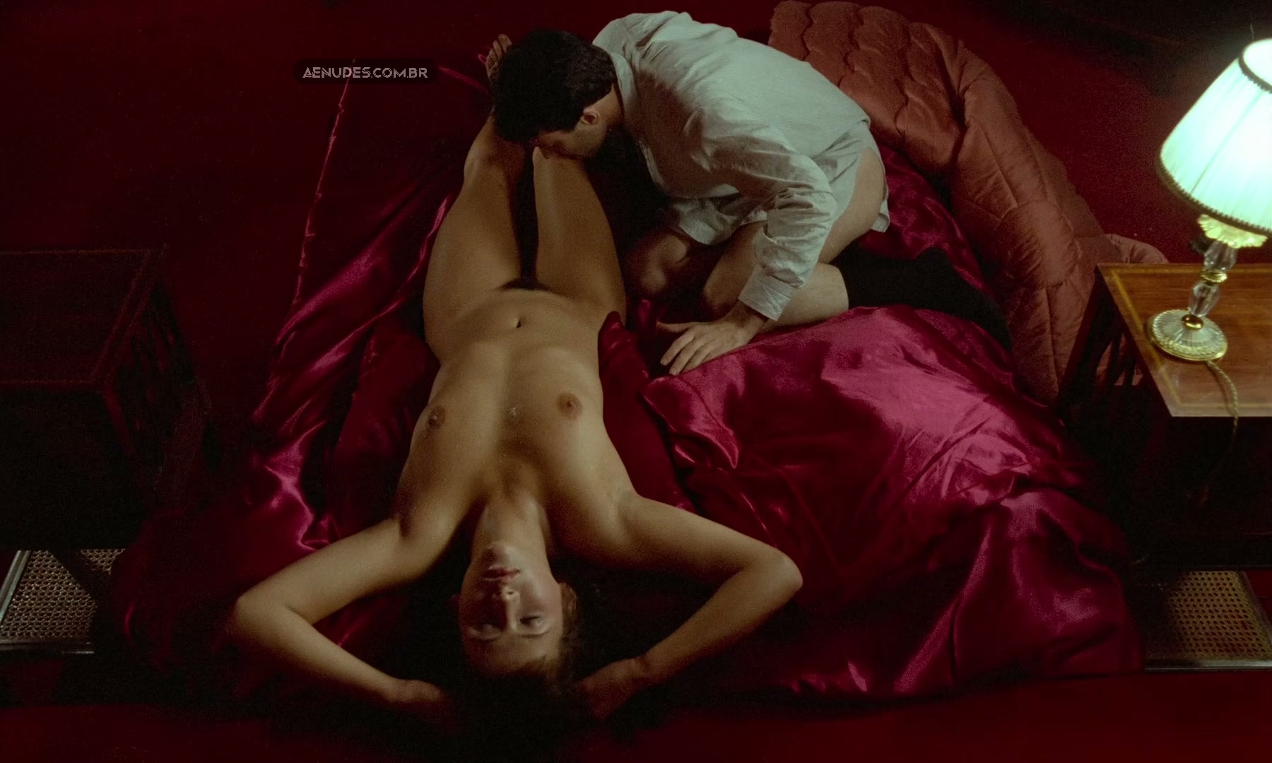 Sophie Marceau, Christiane Jean, etc nuas peladas cena de sexo em L'amour bra