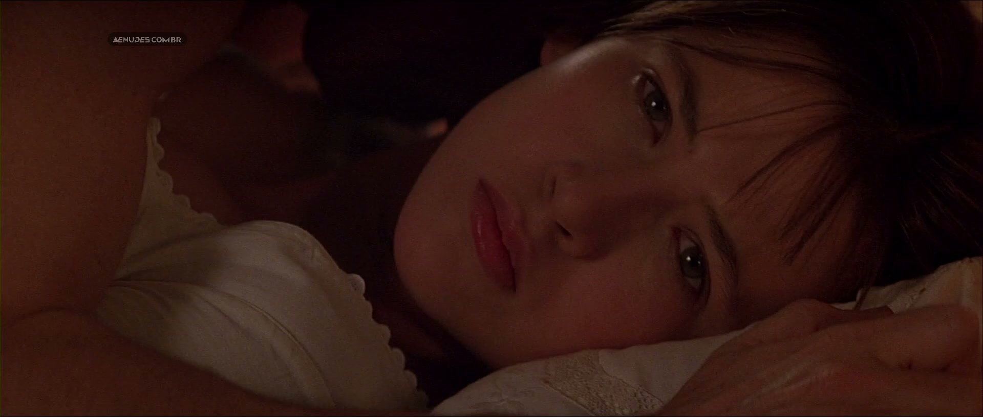 Sophie Marceau nua pelada cena de sexo em Verborgenes Feuer