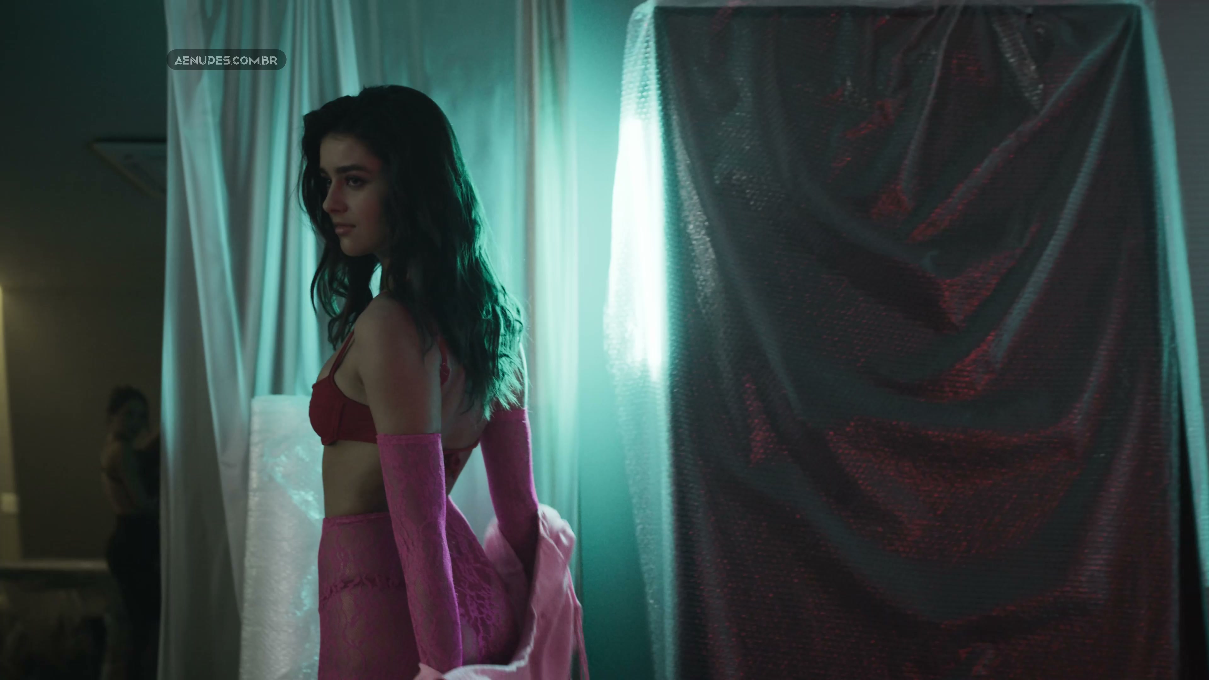 Julia Byrro nua pelada cena de sexo em Verdades Secretas 2