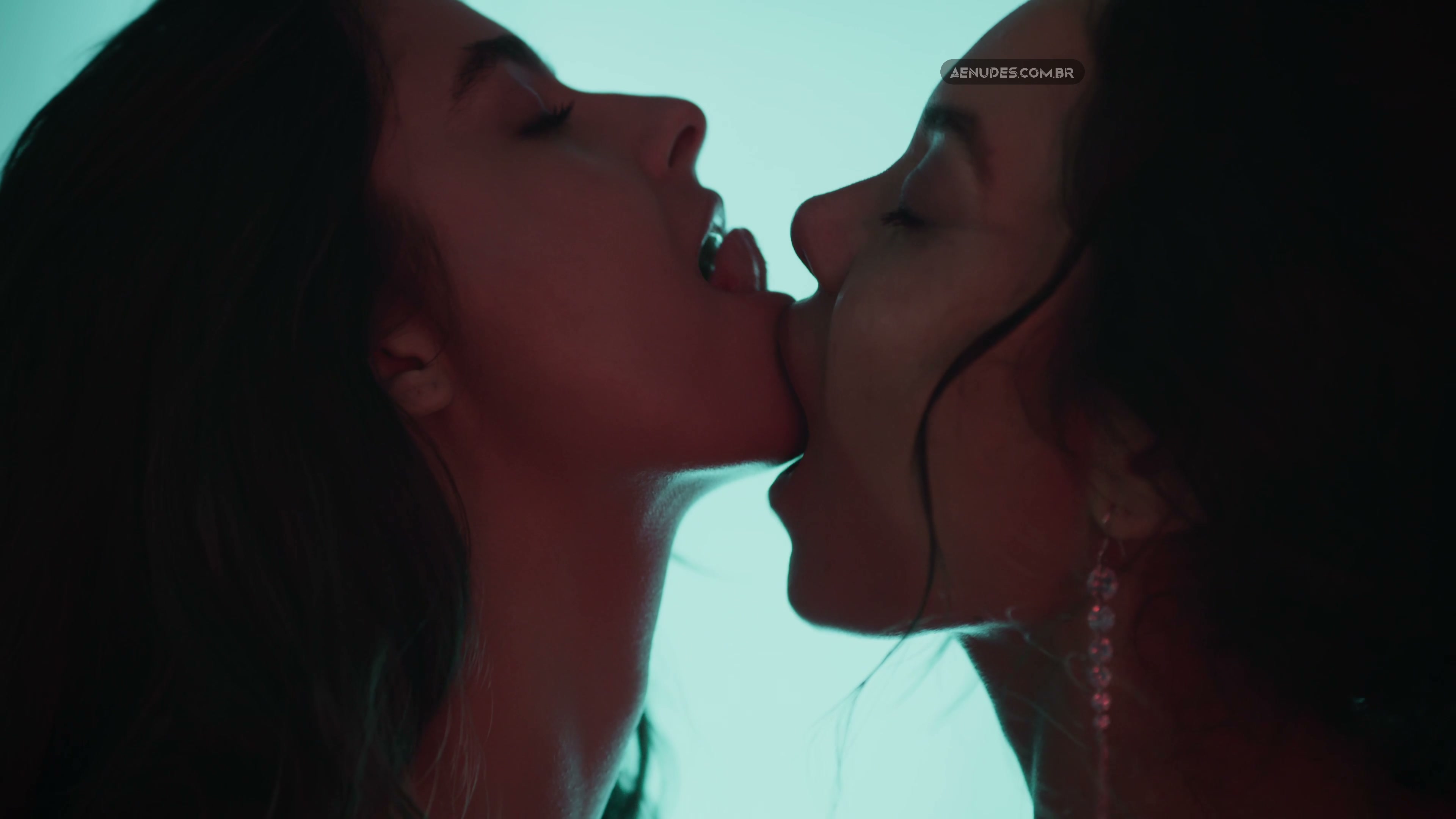 Julia Byrro nua pelada cena de sexo em Verdades Secretas 2