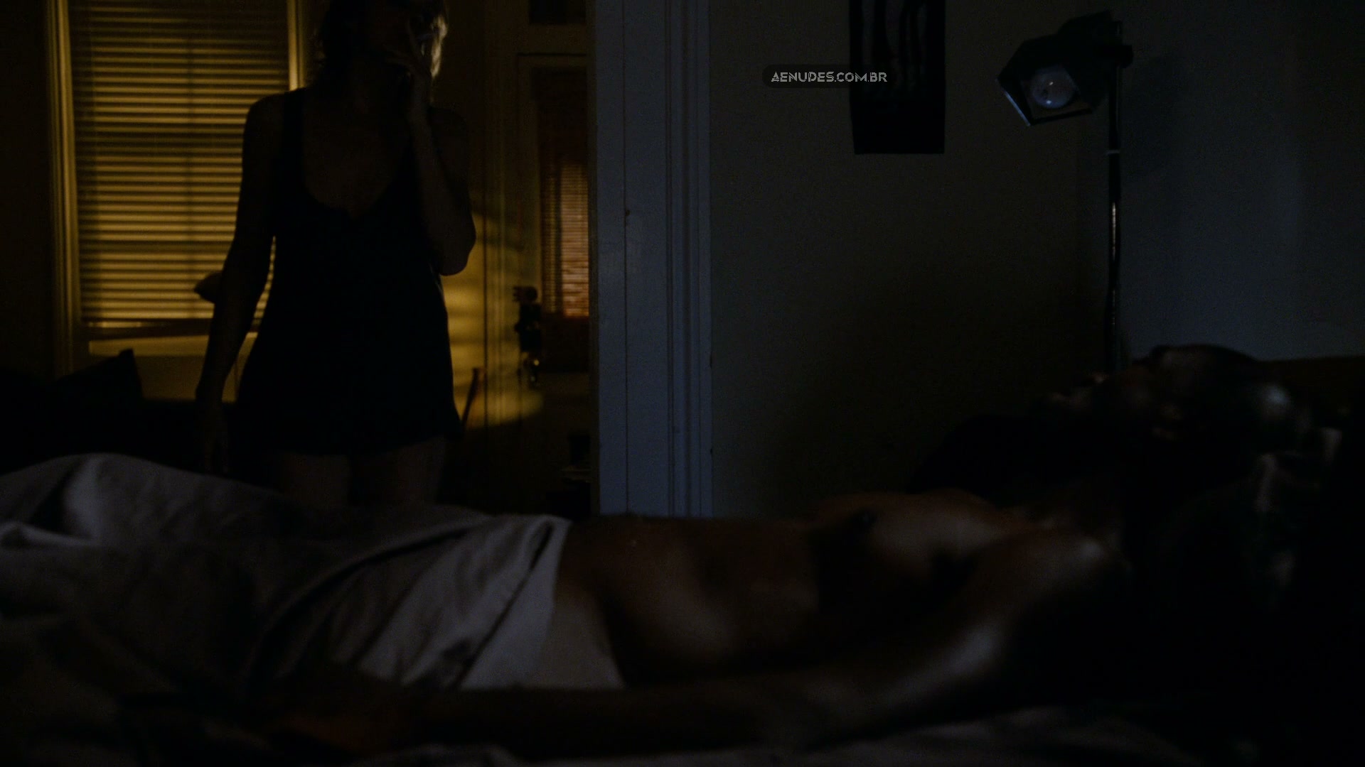 Kim Dickens nua pelada cena de sexo em Treme