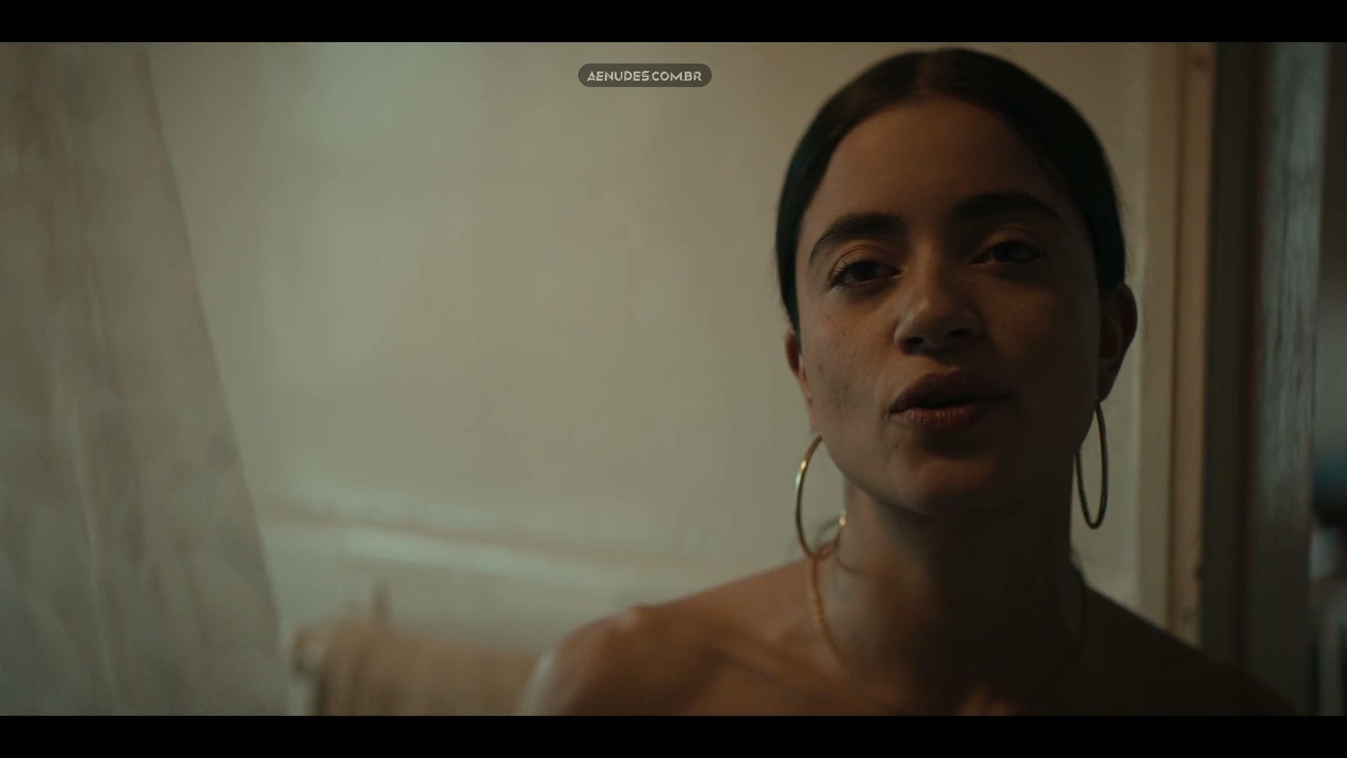 Paulina Gaitan nua pelada cena de sexo em Belascoaran, PI
