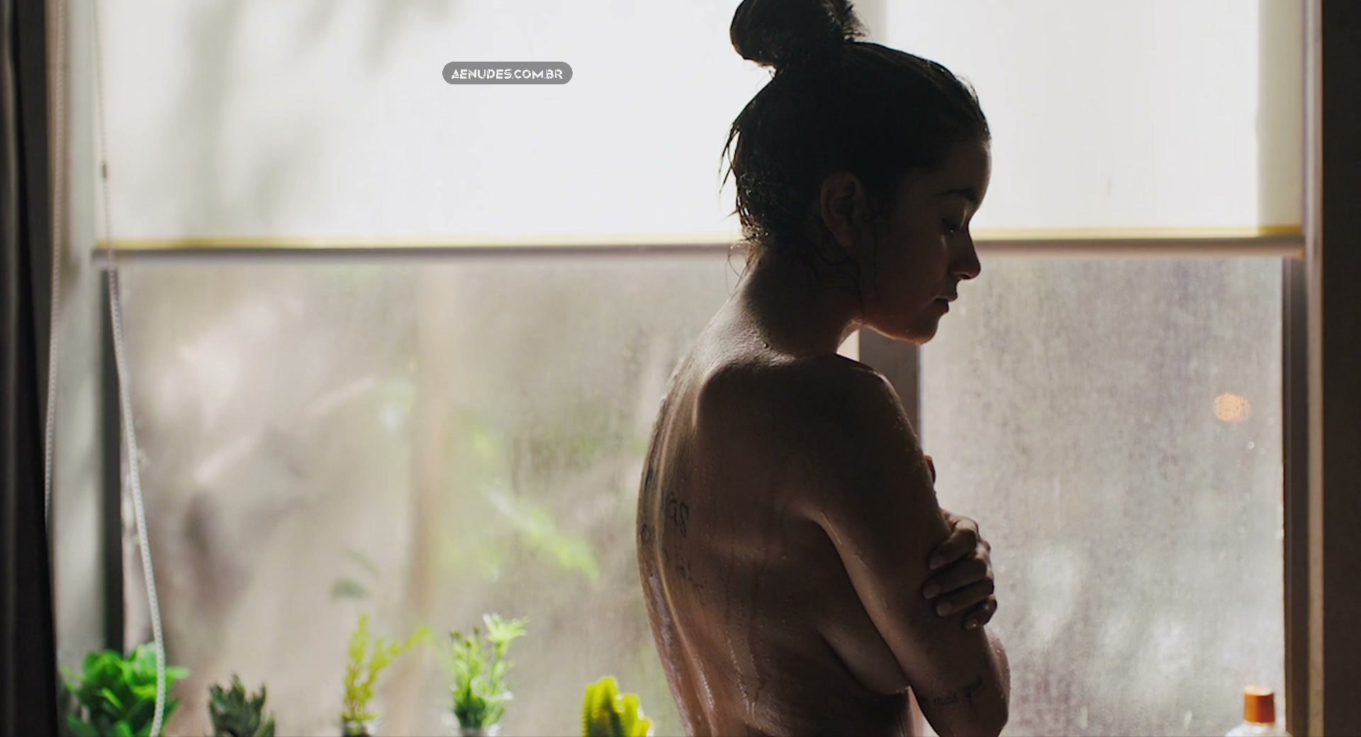 Paulina Gaitan nua pelada cena de sexo em Diablo Guardian
