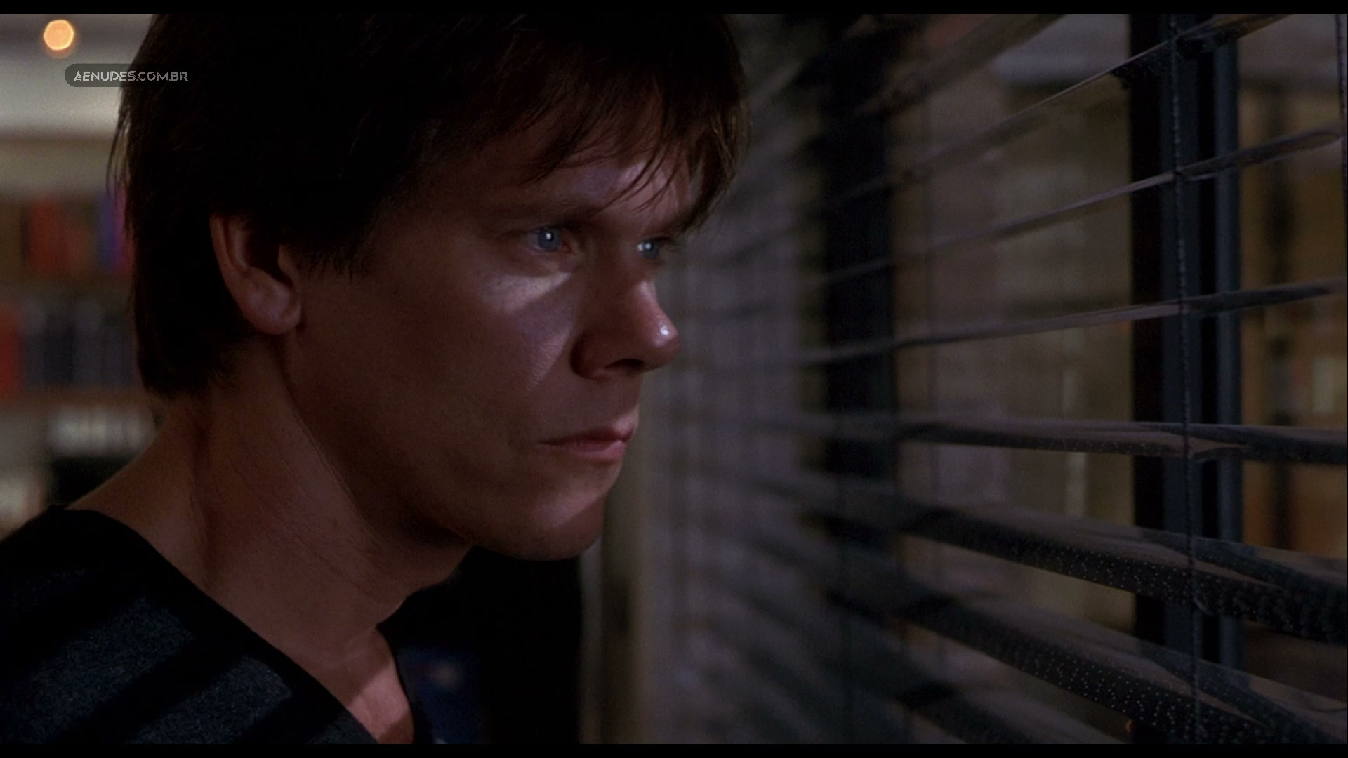 Rhona Mitra nua pelada cena de sexo em Hollow Man