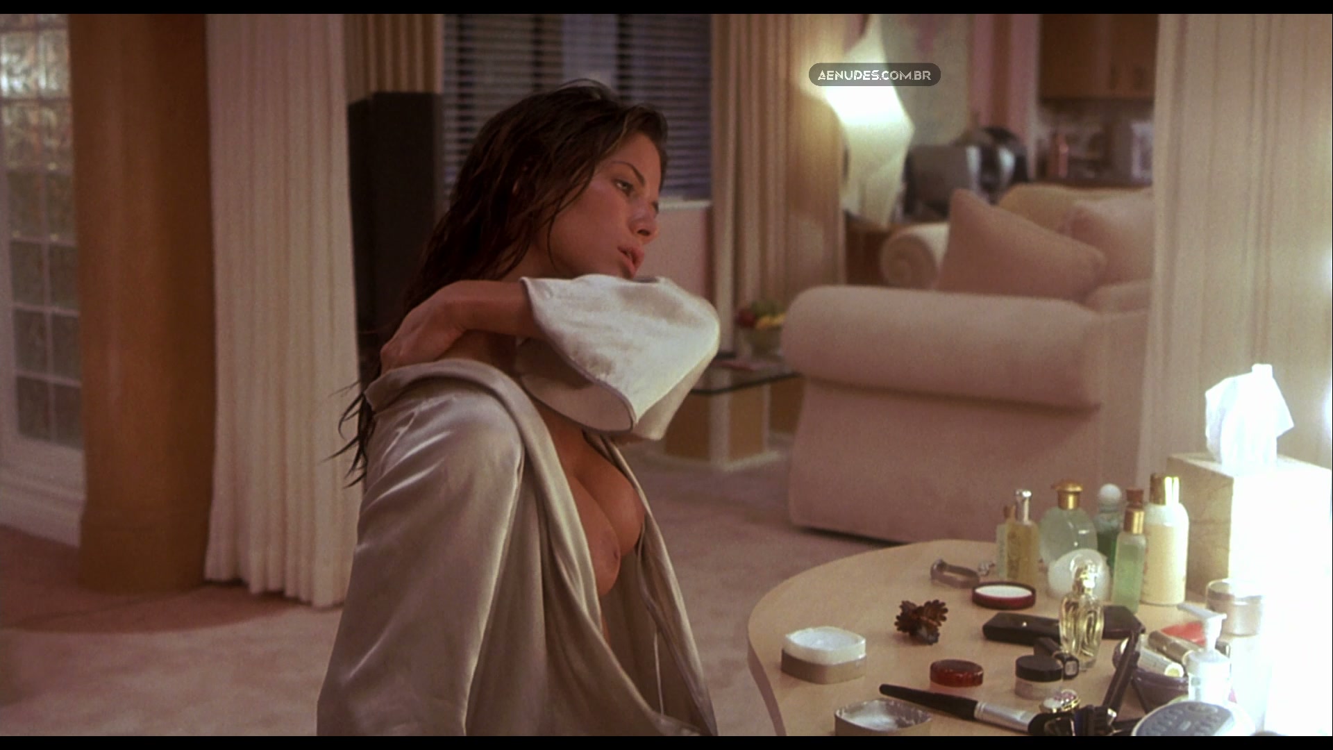 Rhona Mitra nua pelada cena de sexo em Hollow Man