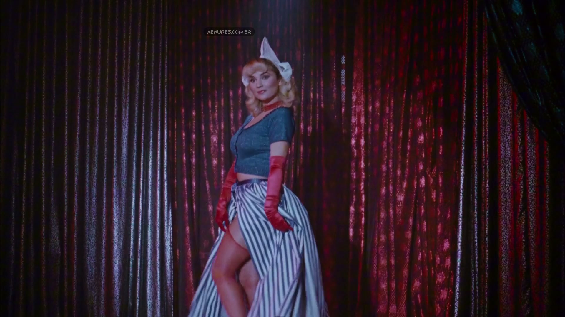Tatjana Simic nua pelada cena de sexo em Flodders In America