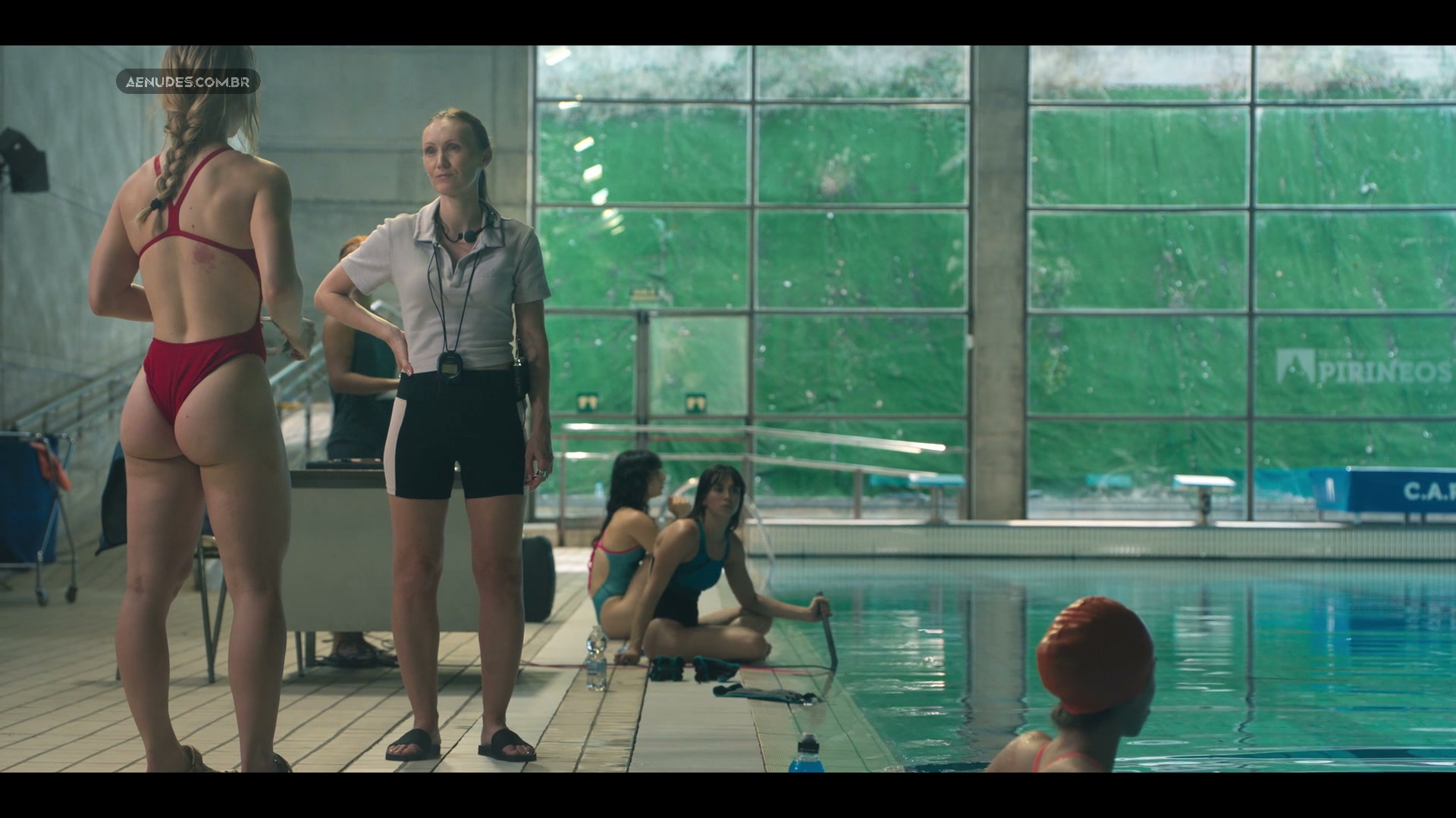 Clara Galle nua pelada cena de sexo em Olympo (2025)