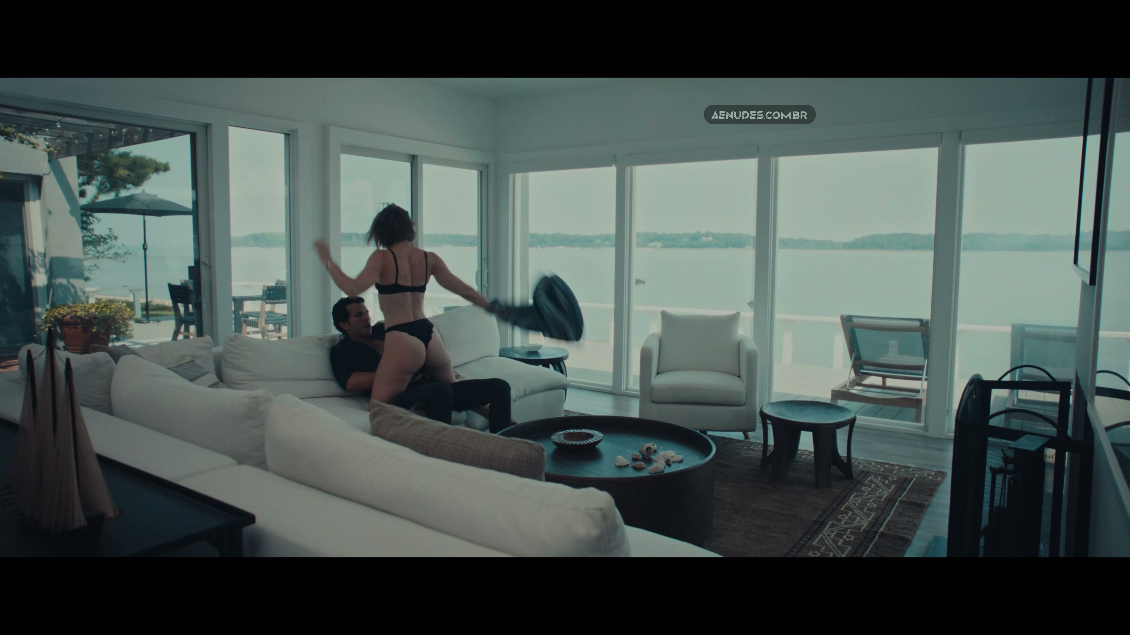Jessica Biel nua pelada cena de sexo em The Better Sister