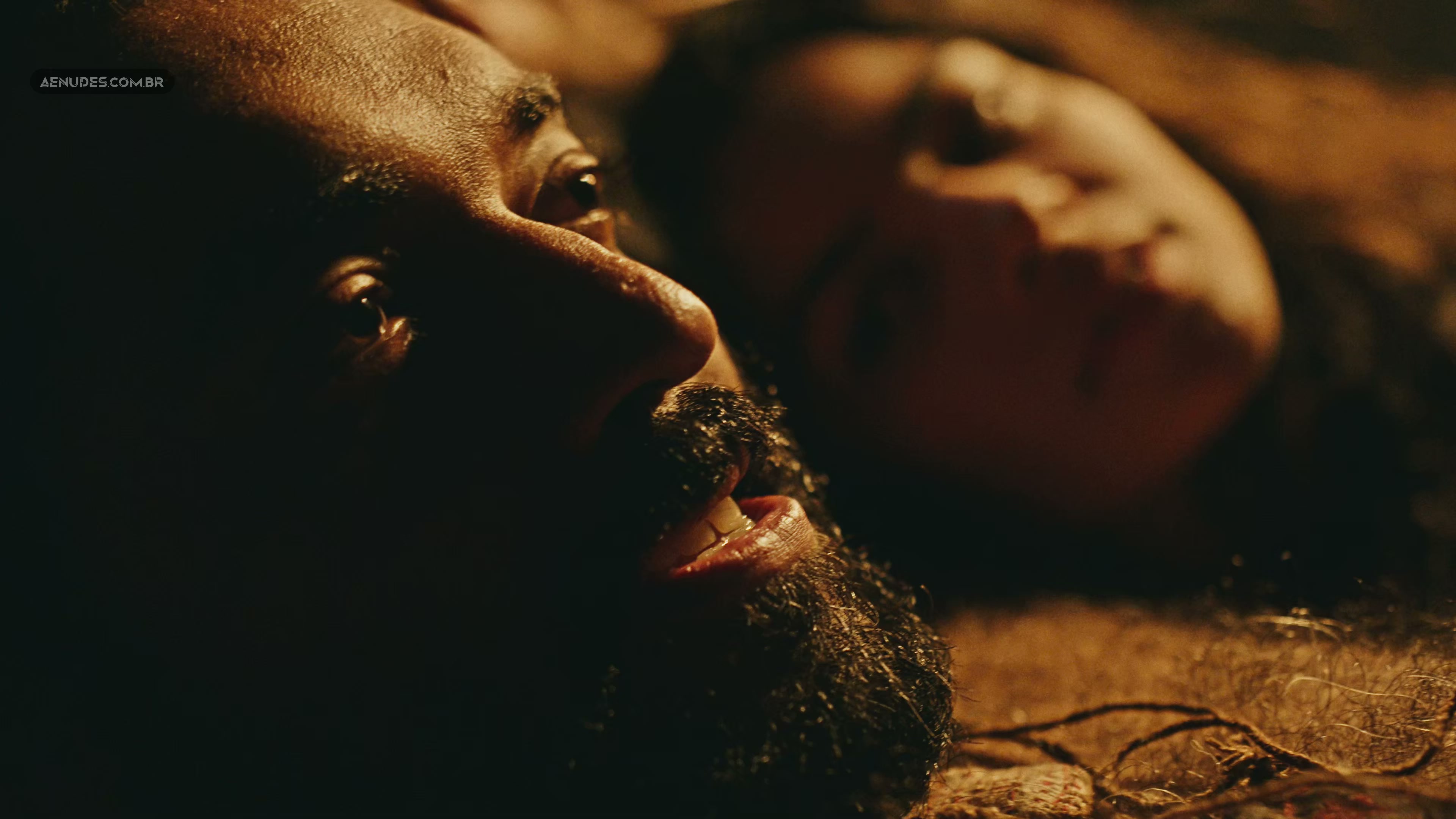 Larissa Bocchino nua pelada cena de sexo em Guerreiros Do Sol (Novela)