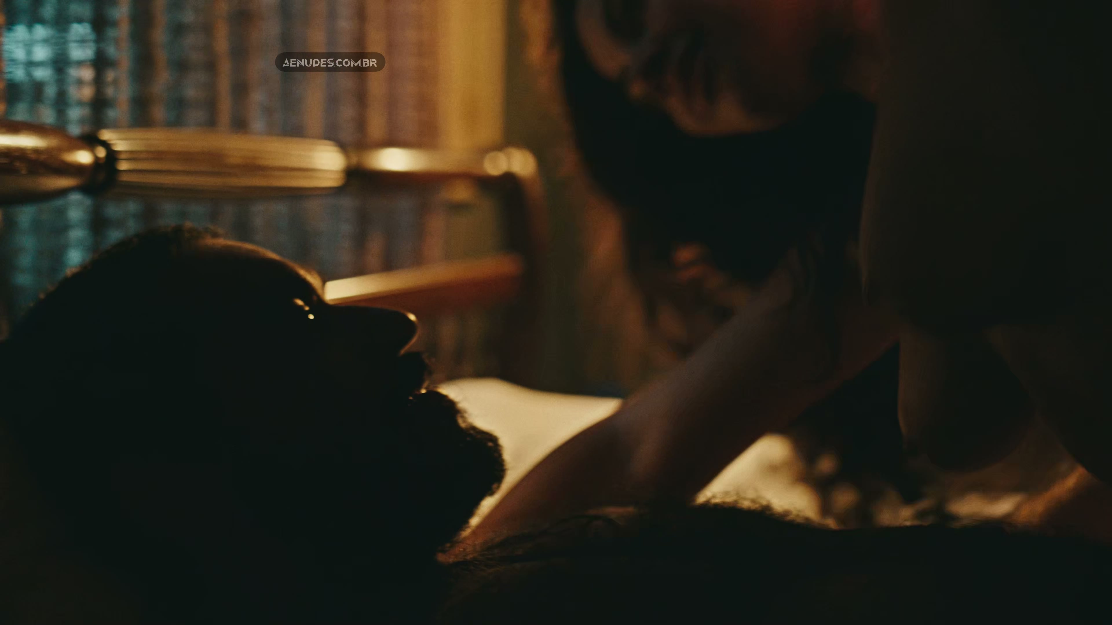 Larissa Bocchino nua pelada cena de sexo em Guerreiros Do Sol (Novela)