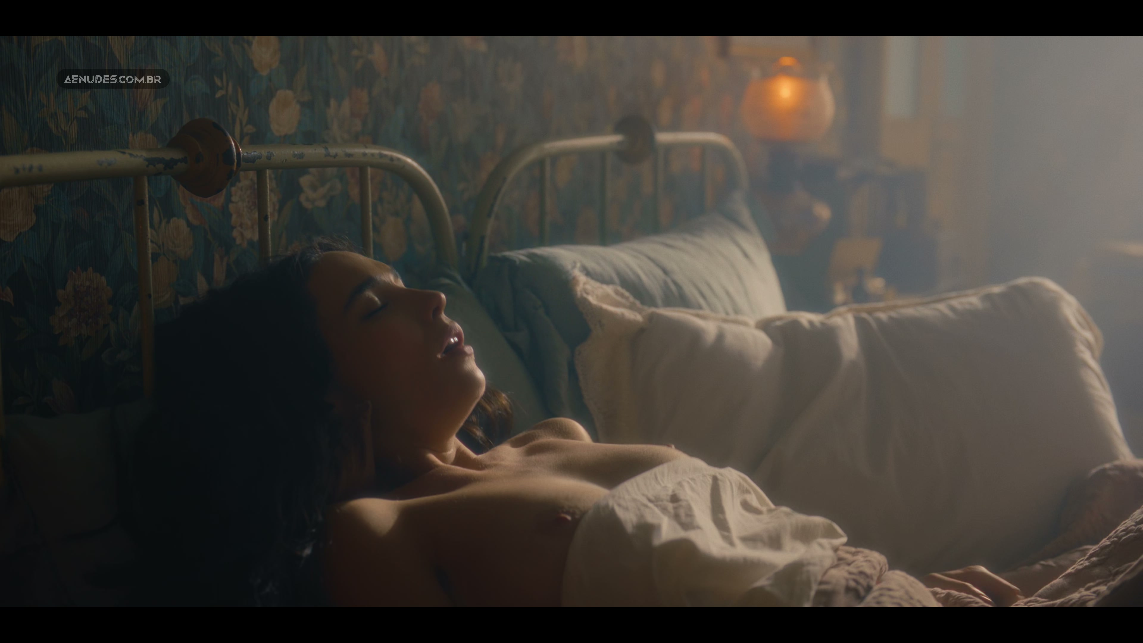 Matilda De Angelis nua pelada cena de sexo em The Law According to Lidia Poet