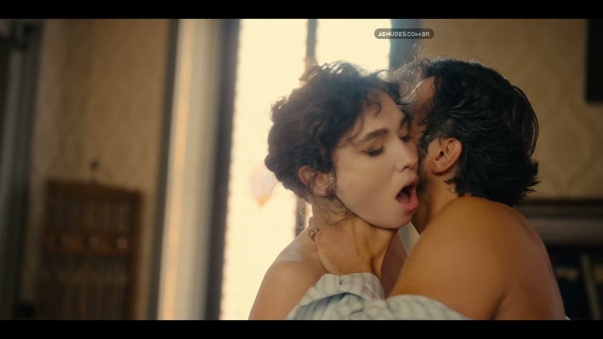 Matilda De Angelis nua pelada cena de sexo em The Law According to Lidia Poet