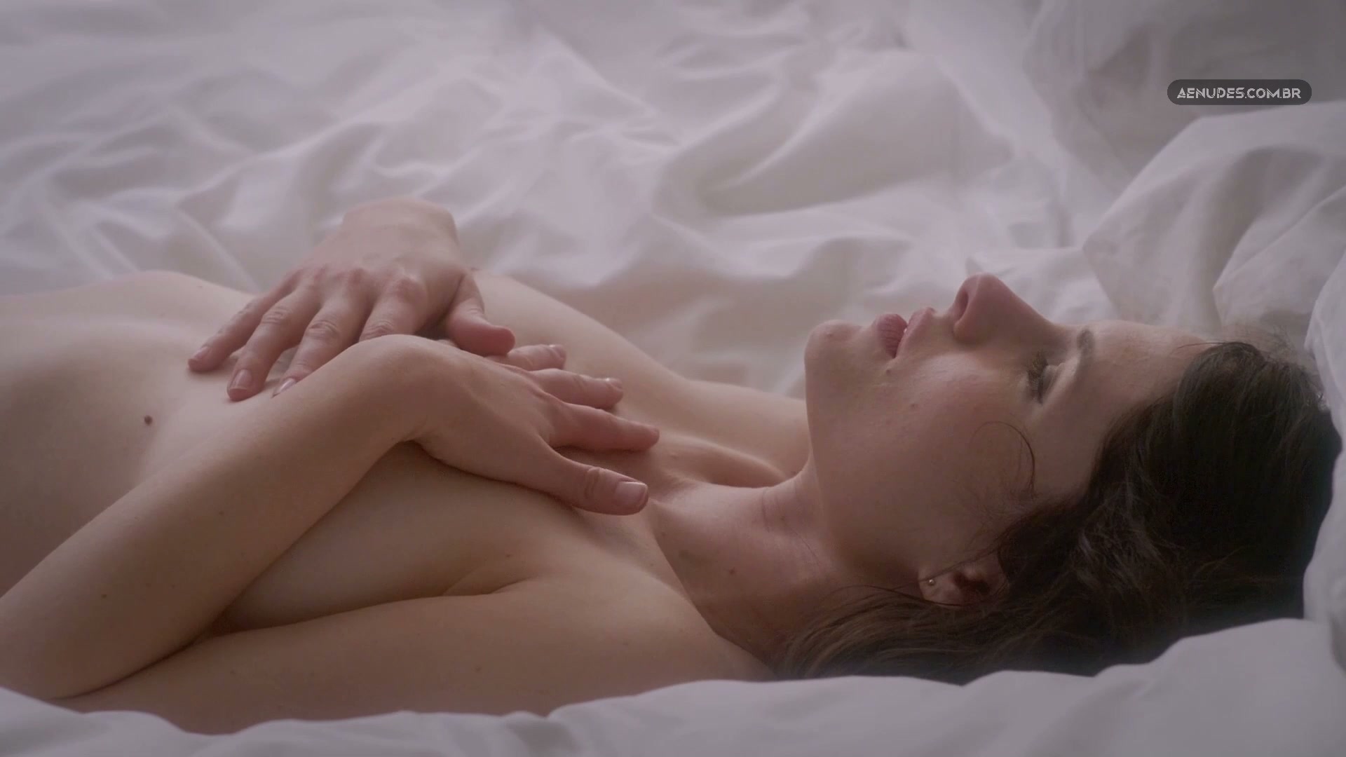 Olivia Applegate nua pelada cena de sexo em Drive