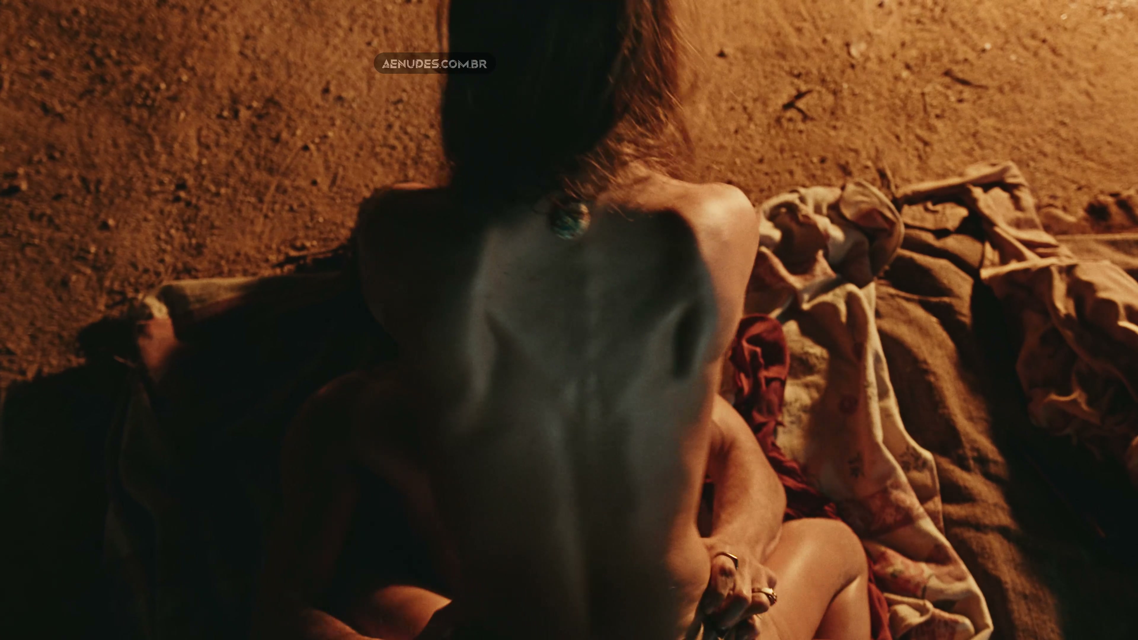 Theresa Fonseca nua pelada cena de sexo em Guerreiros Do Sol