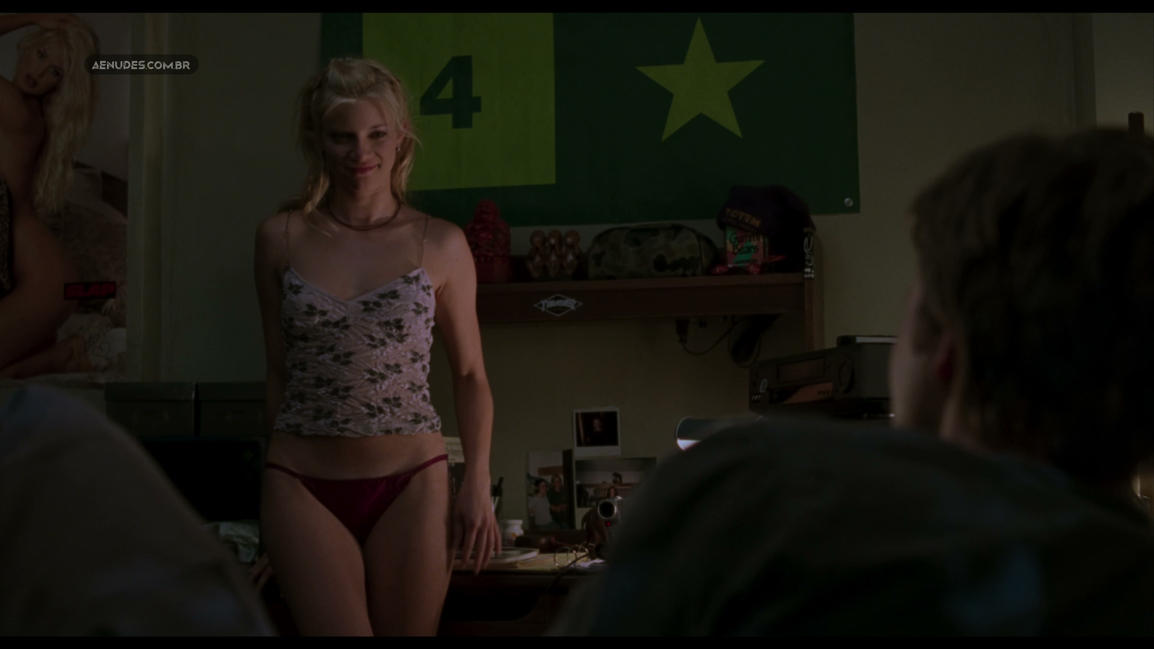 Amy Smart e Jaclyn DeSantis nua pelada cena de sexo em Road Trip