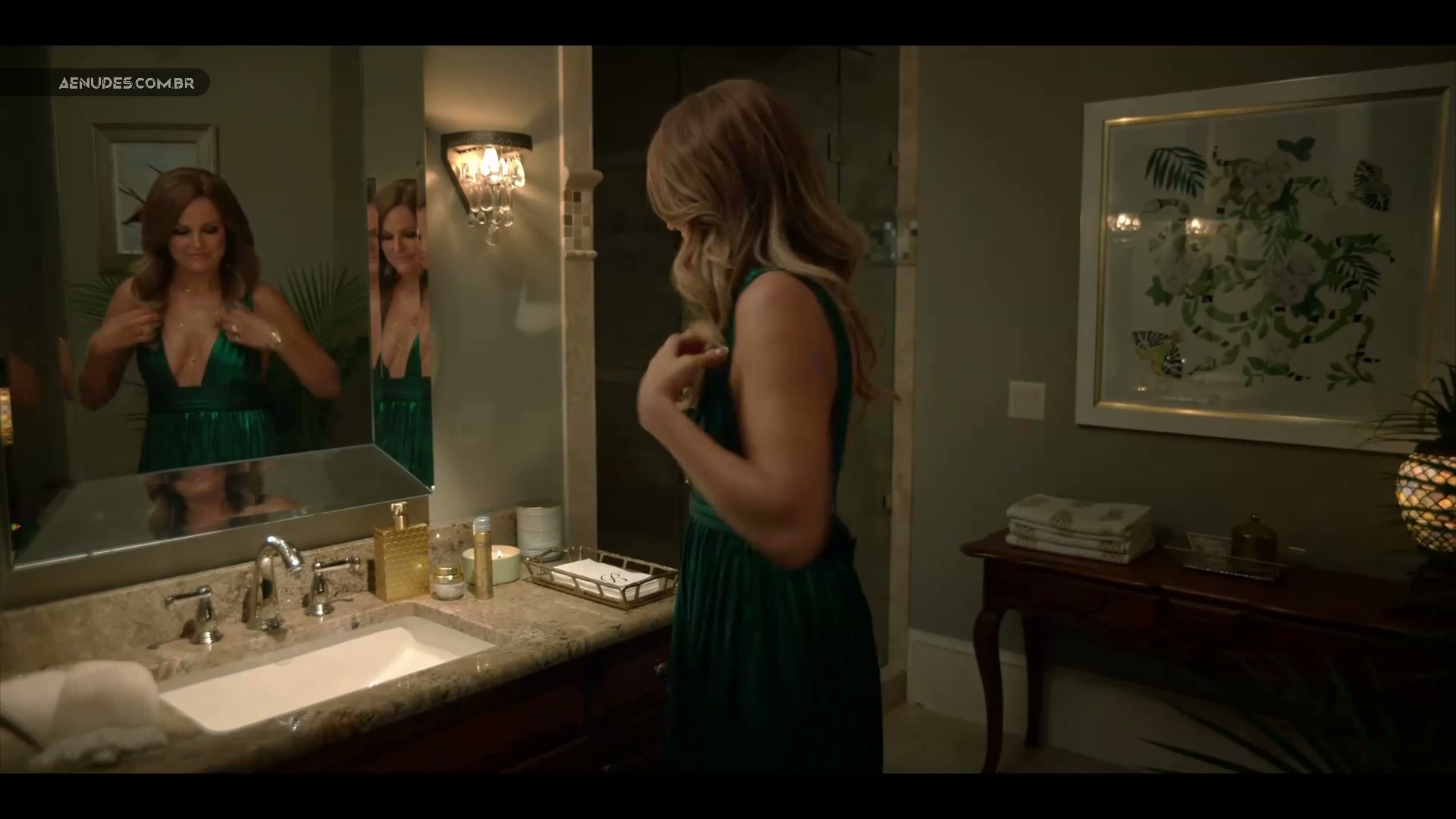 Brittany Snow e Malin Akerman nua pelada cena de sexo em The Hunting Wives