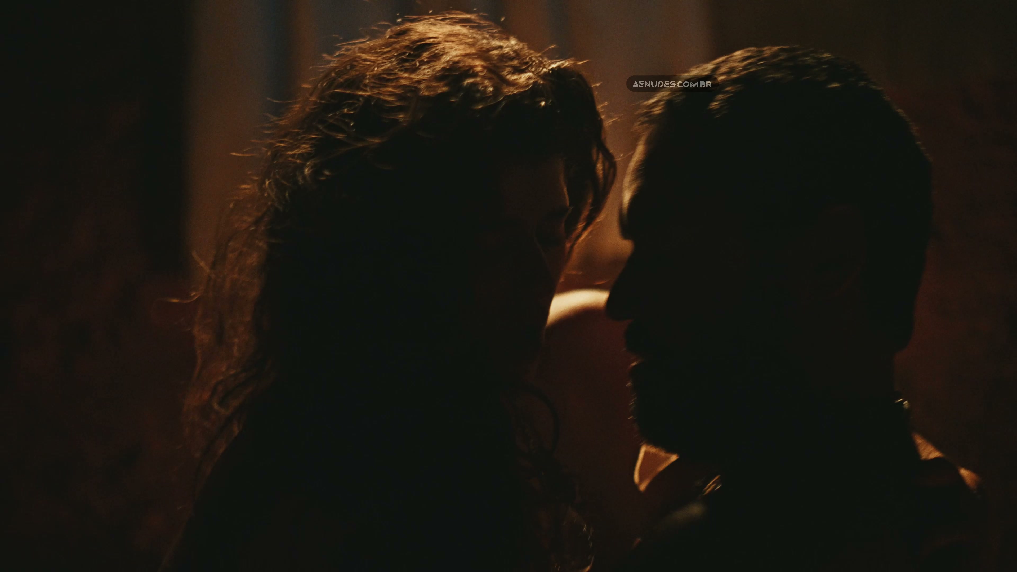 Isadora Cruz nua pelada cena de sexo em Guerreiros Do Sol (Novela)
