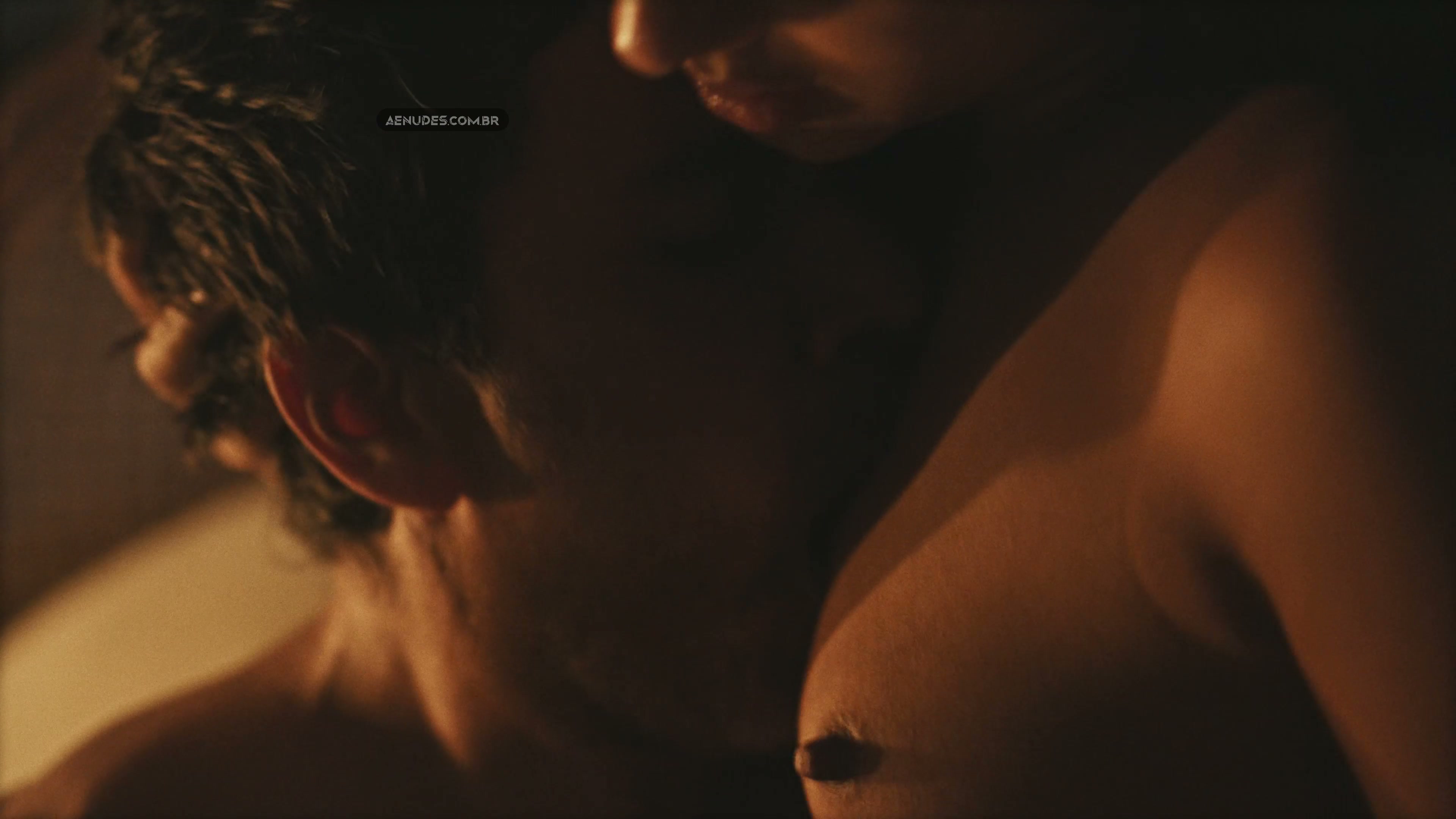 Laíze Câmara nua pelada cena de sexo em Guerreiros Do Sol (Novela)