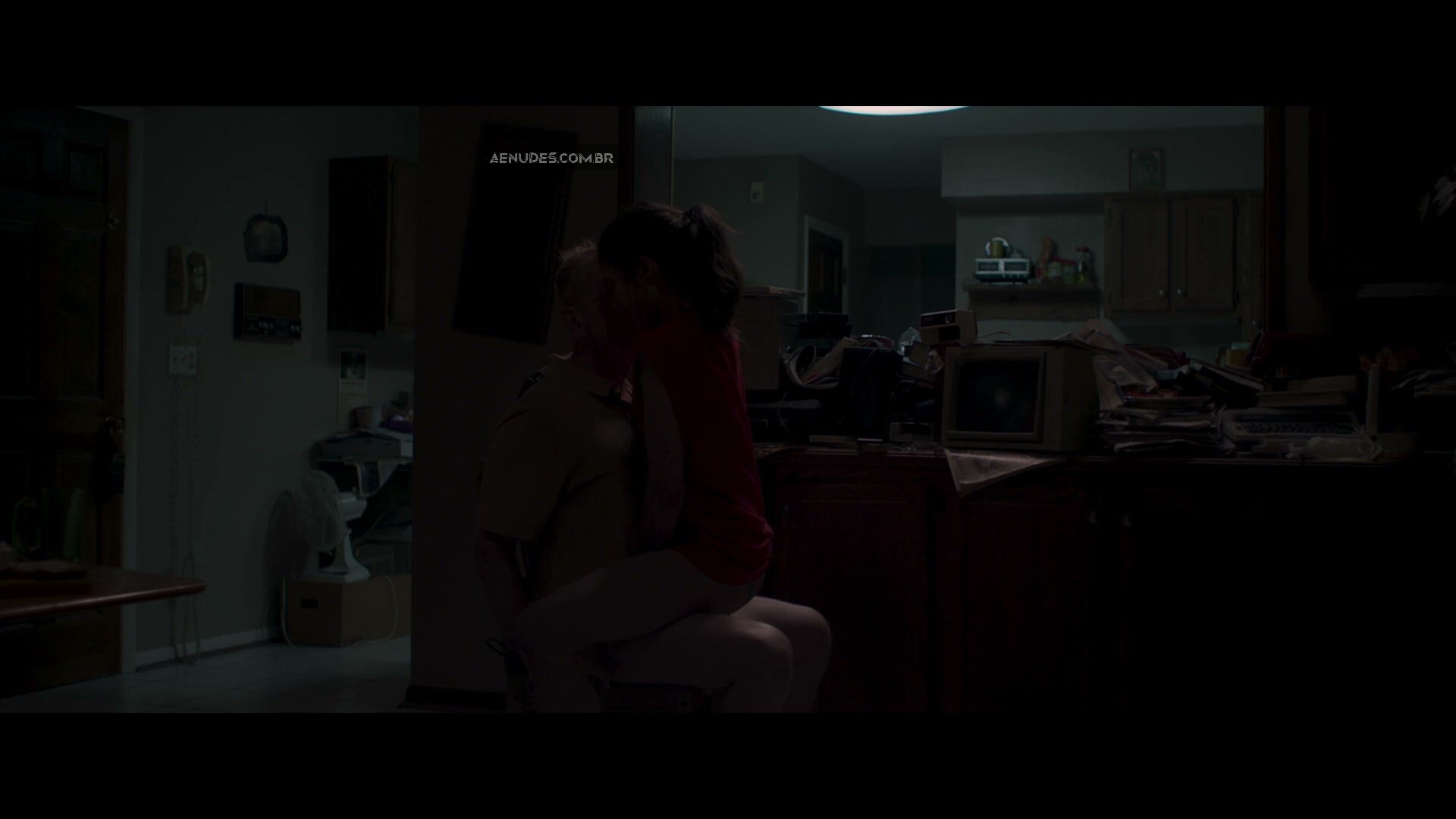 Margaret Qualley nua pelada cena de sexo em Donnybrook