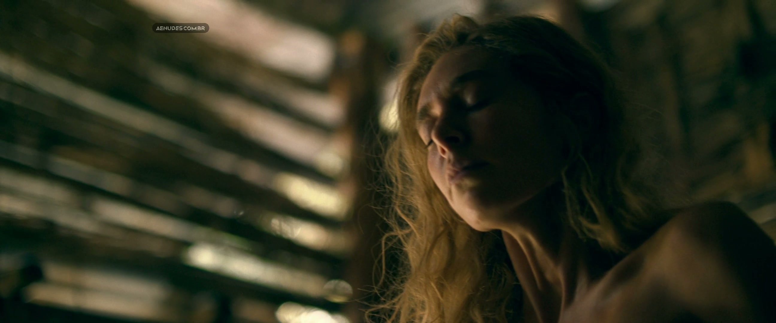 Vanessa Kirby nua pelada cena de sexo em Èden