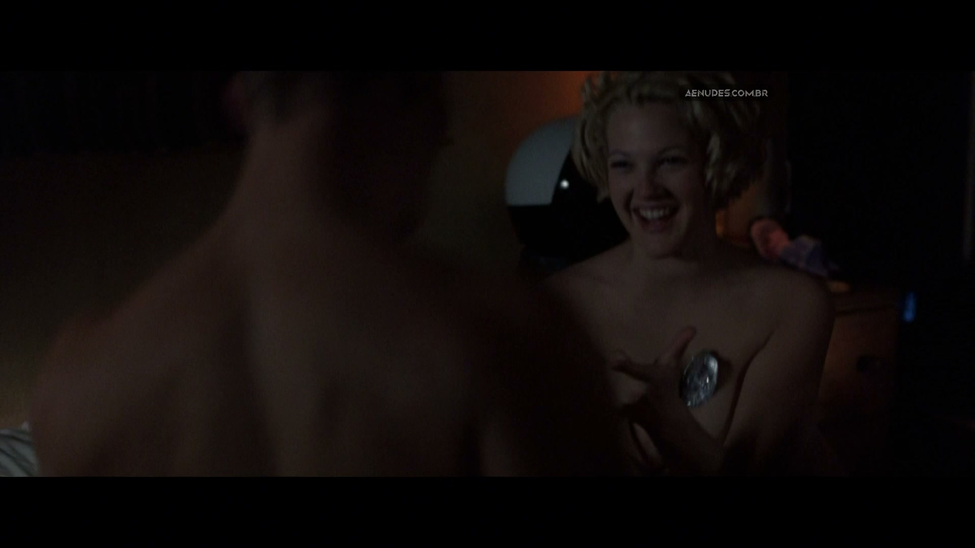 Drew Barrymore nua pelada cena de sexo em Boys on The Side