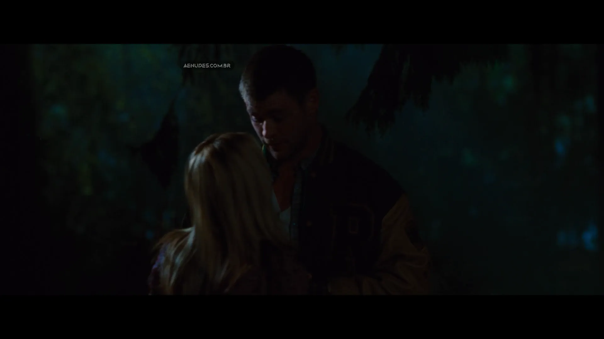 Anna Hutchison nua pelada cena de sexo em The Cabin In The Woods (O Segredo da Cabana)