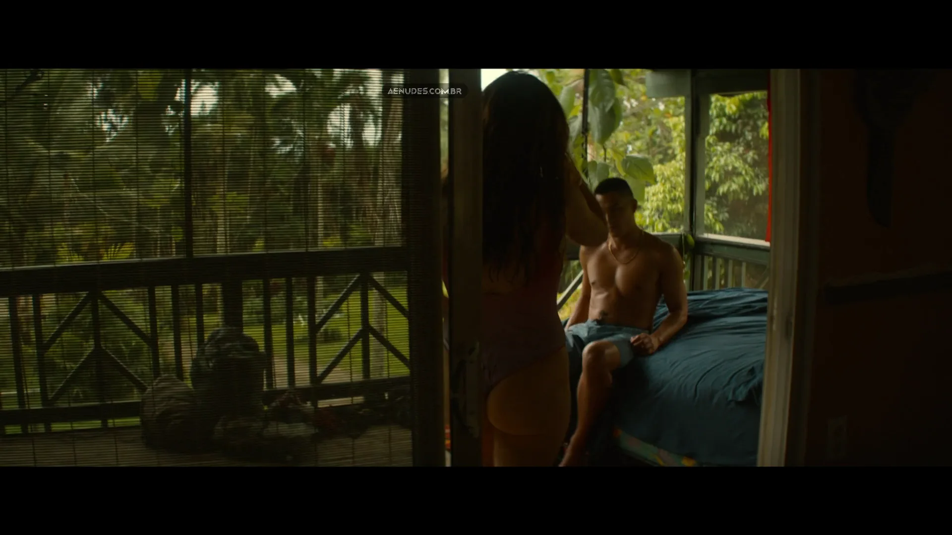 Gabrielle Creevy nua pelada cena de sexo em Three Women
