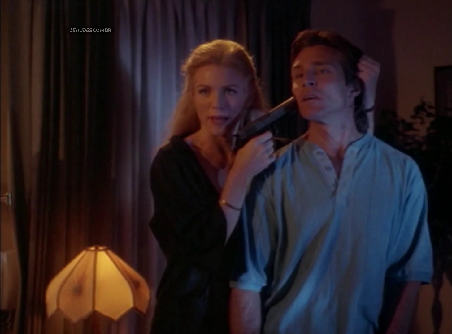 Sandahl Bergman e Sandra Taylor nua pelada cena de sexo em Possessed by Night