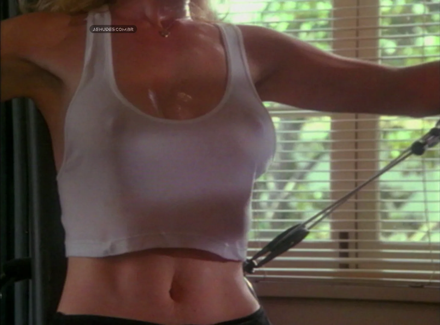 Shannon Tweed nua pelada cena de sexo em Possessed by Night
