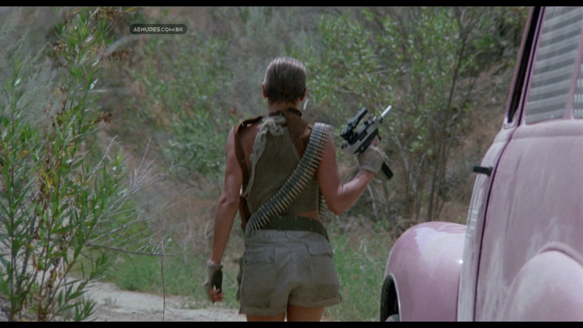 Cec Verrell nua pelada cena de sexo em Hell Comes To Frogtown